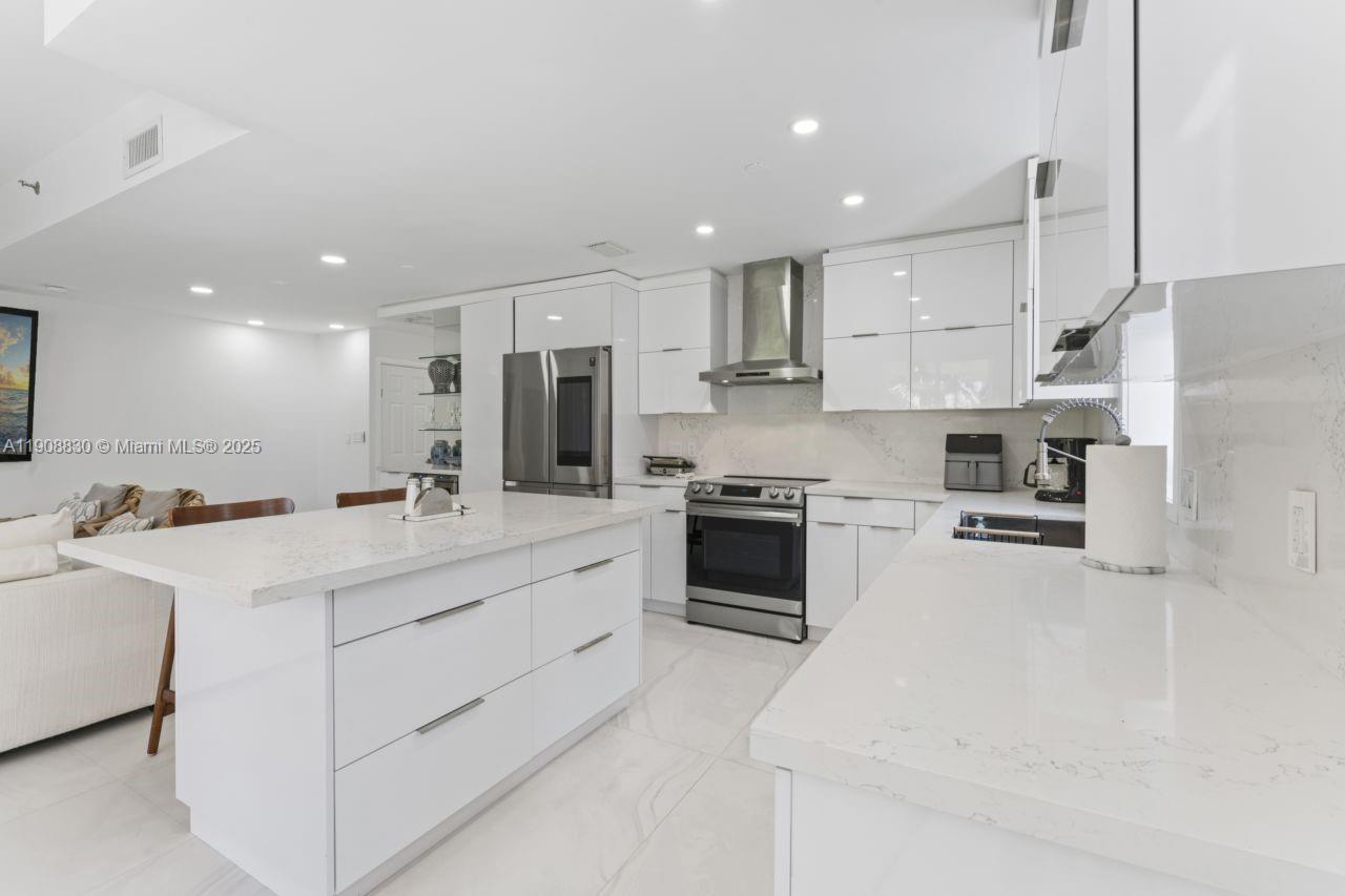 19217 Fisher Island Dr #19217, Miami Beach FL 33109