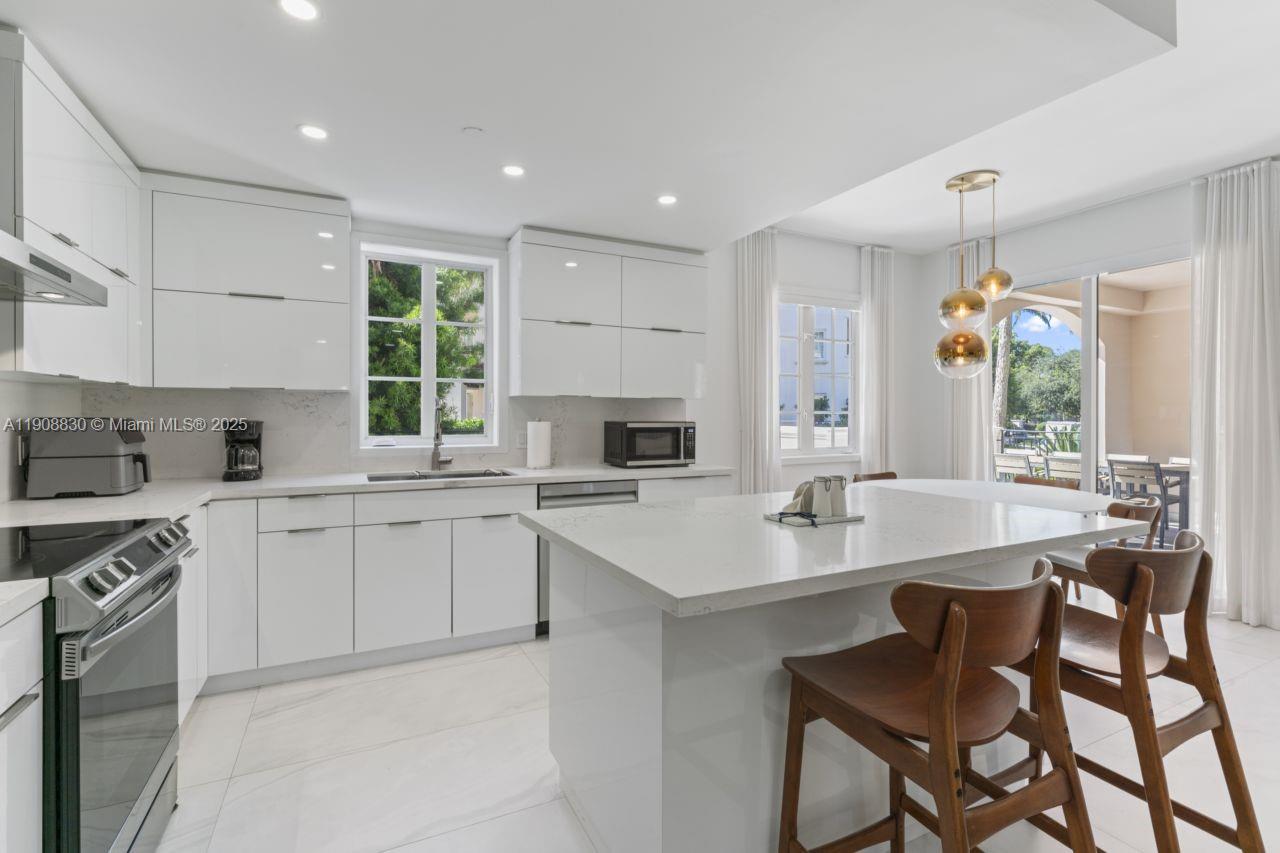 19217 Fisher Island Dr #19217, Miami Beach FL 33109