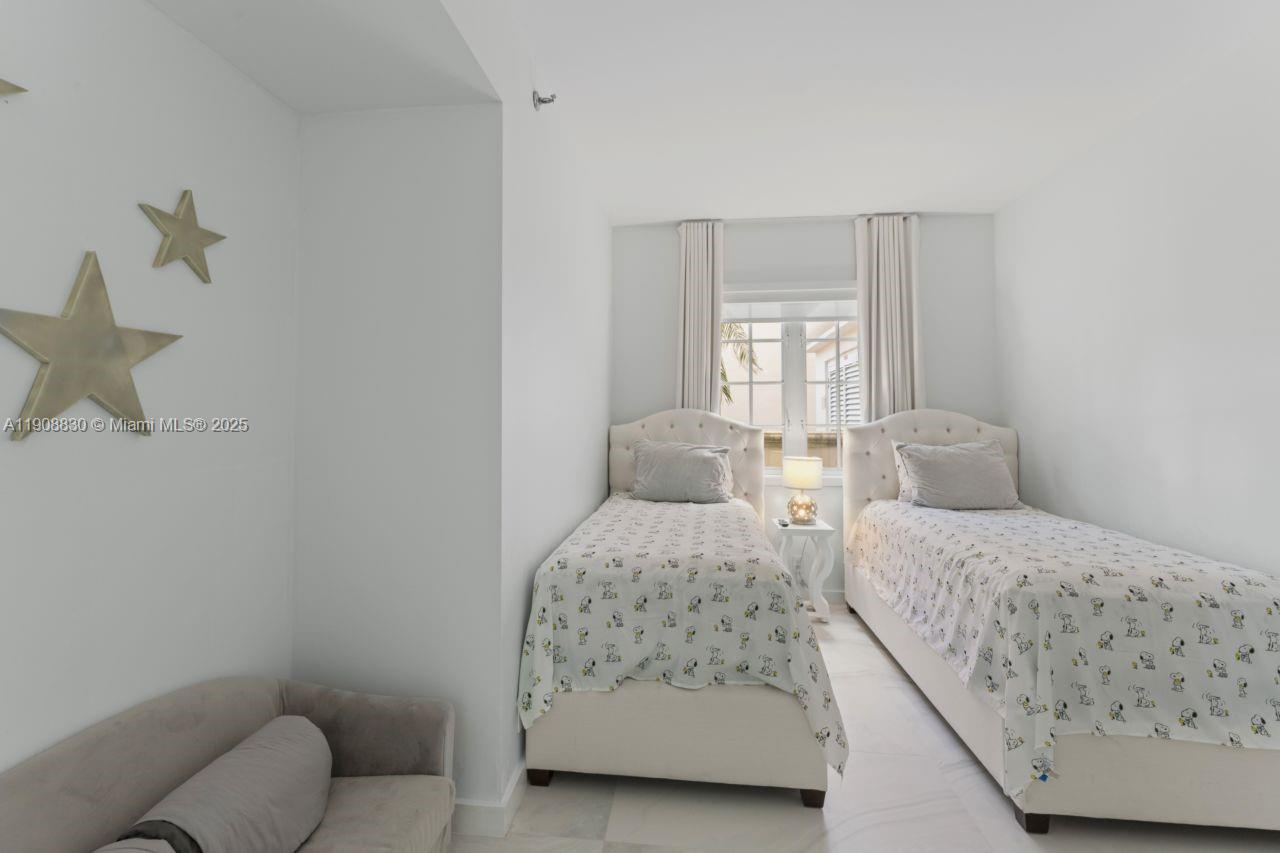 19217 Fisher Island Dr #19217, Miami Beach FL 33109