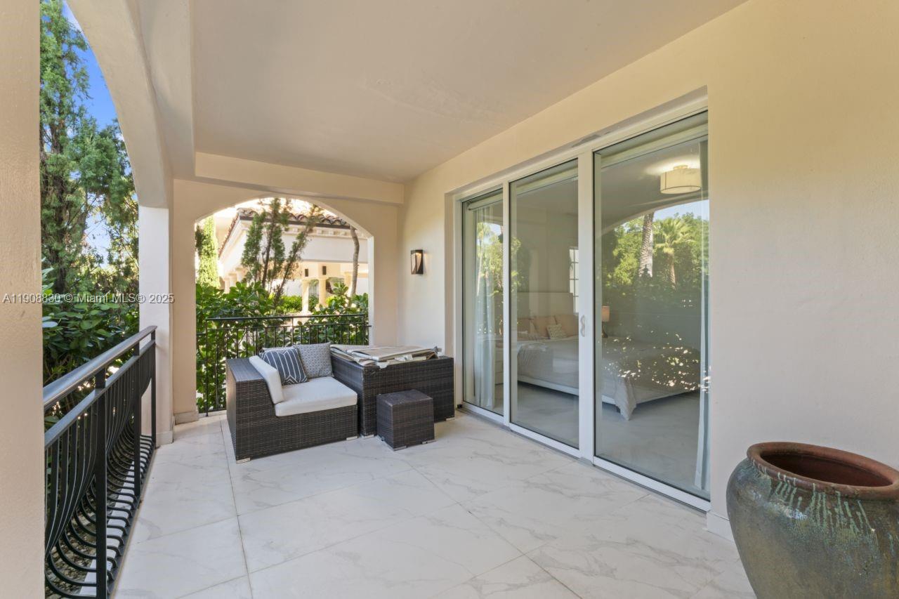 19217 Fisher Island Dr #19217, Miami Beach FL 33109