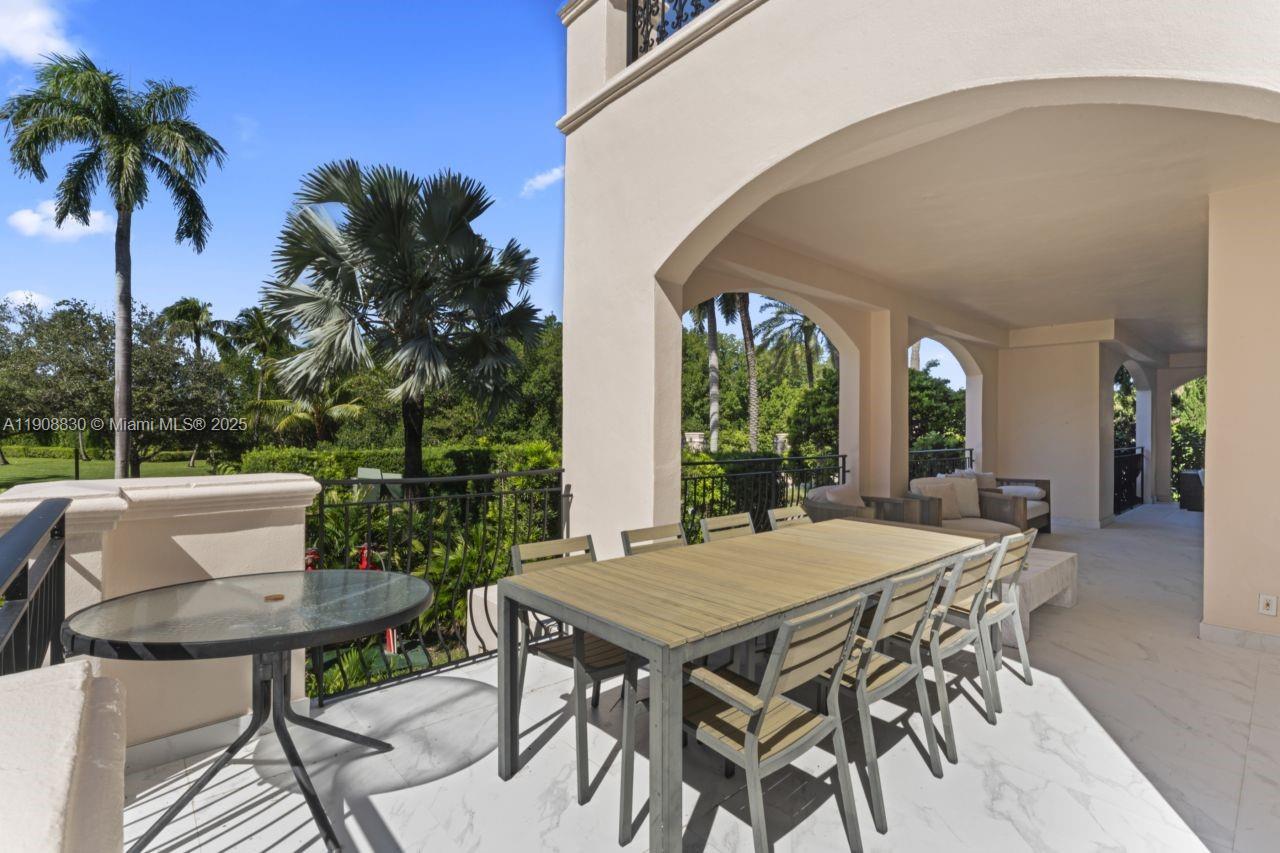19217 Fisher Island Dr #19217, Miami Beach FL 33109
