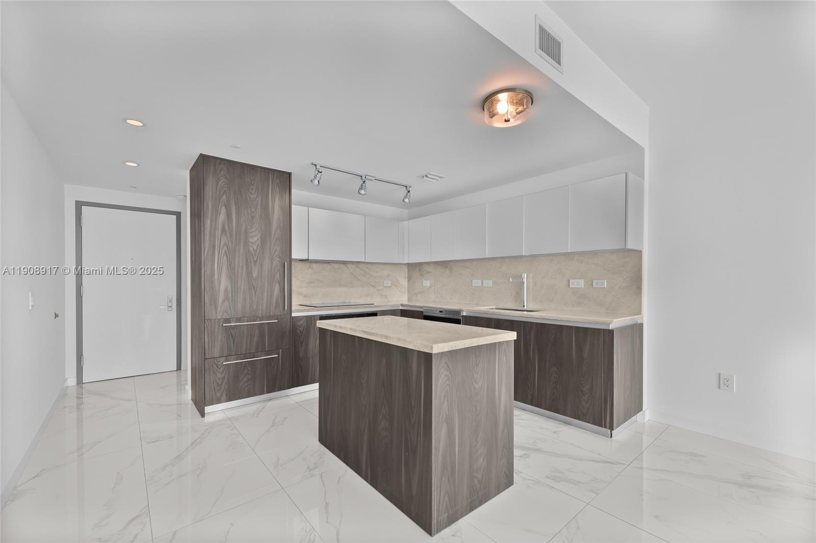 3131 NE 7th Ave #3505, Miami FL 33137