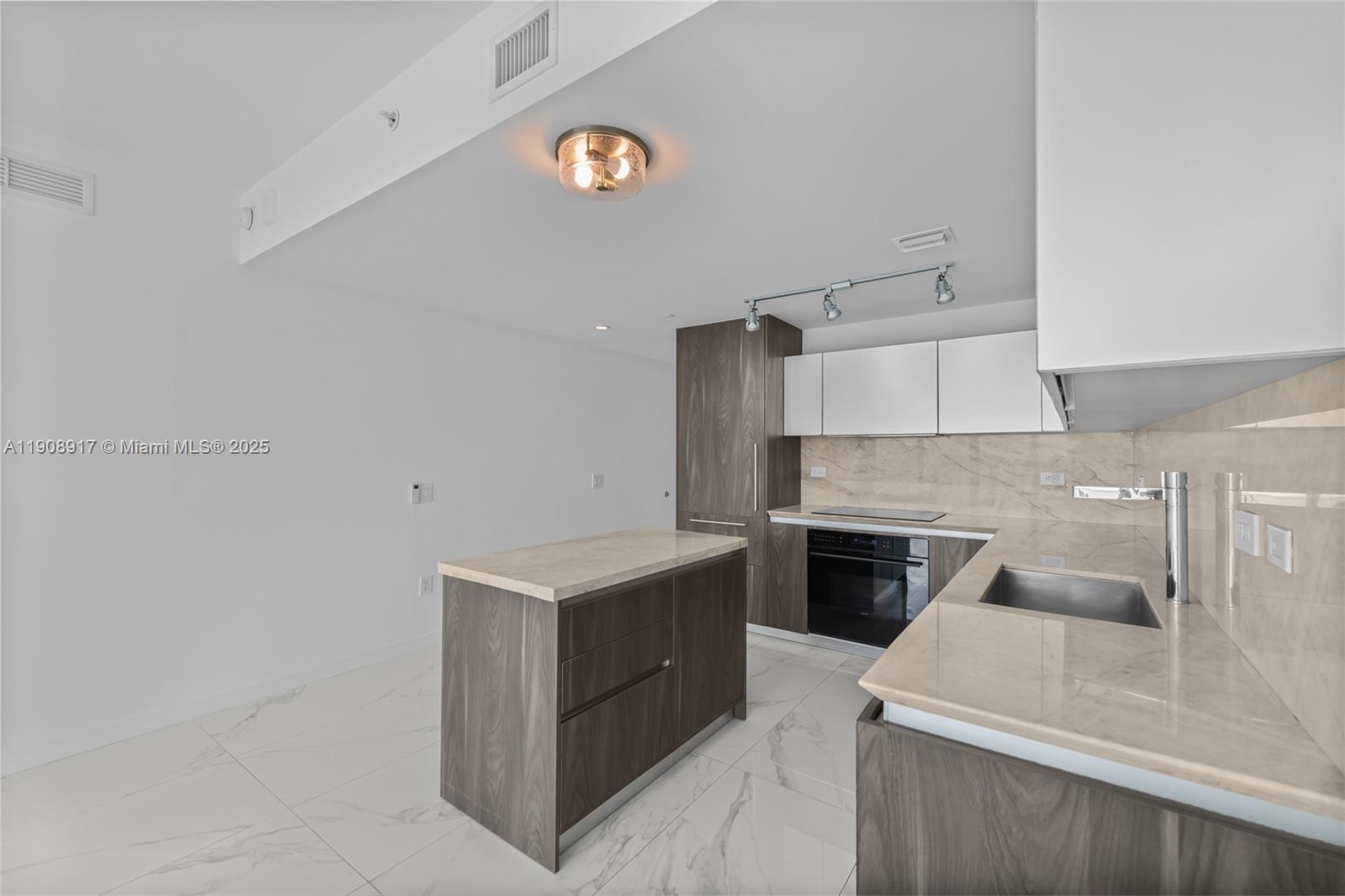 3131 NE 7th Ave #3505, Miami FL 33137