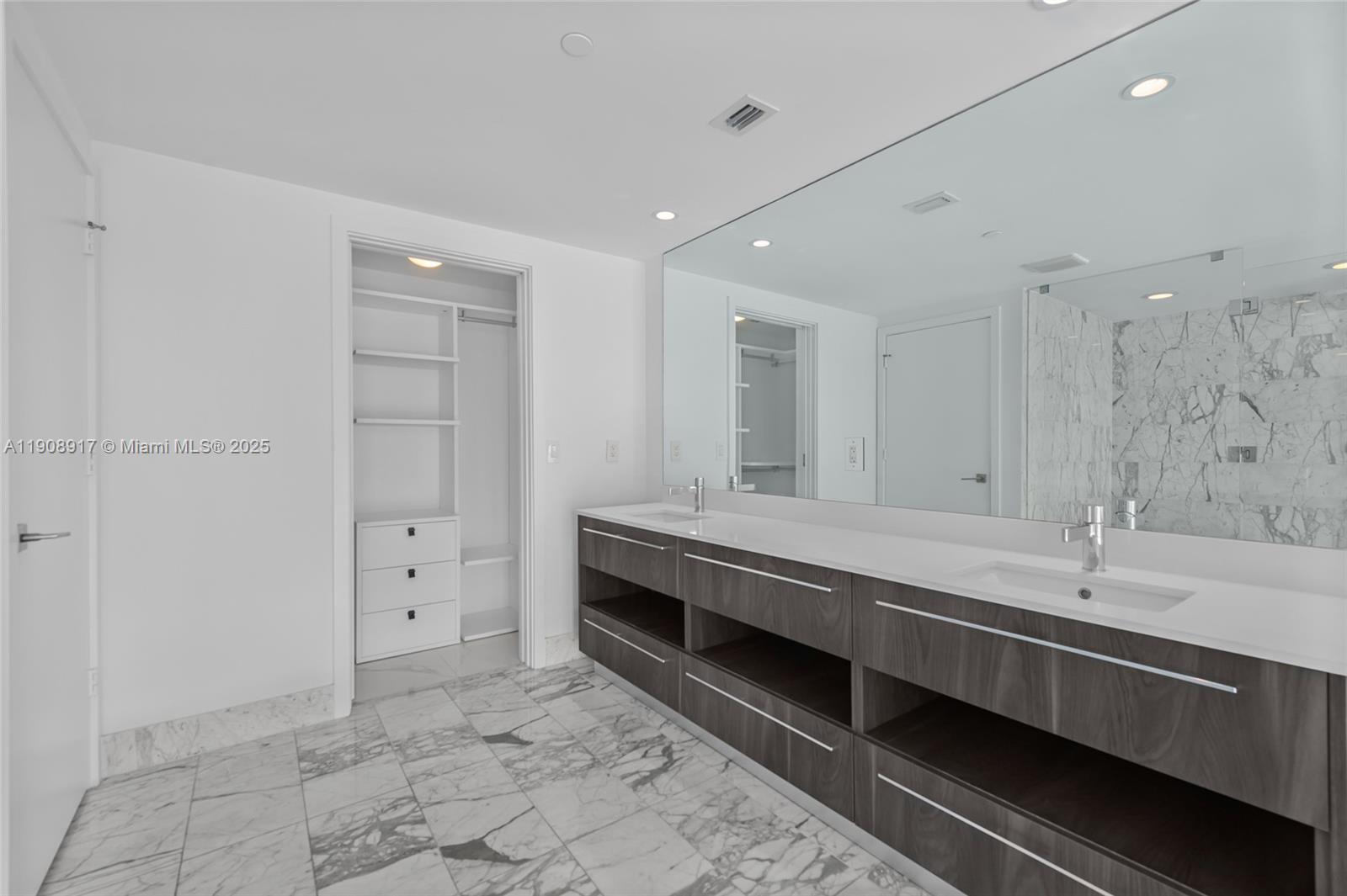 3131 NE 7th Ave #3505, Miami FL 33137