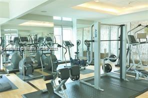 79 SW 12th St #1605, Miami FL 33130