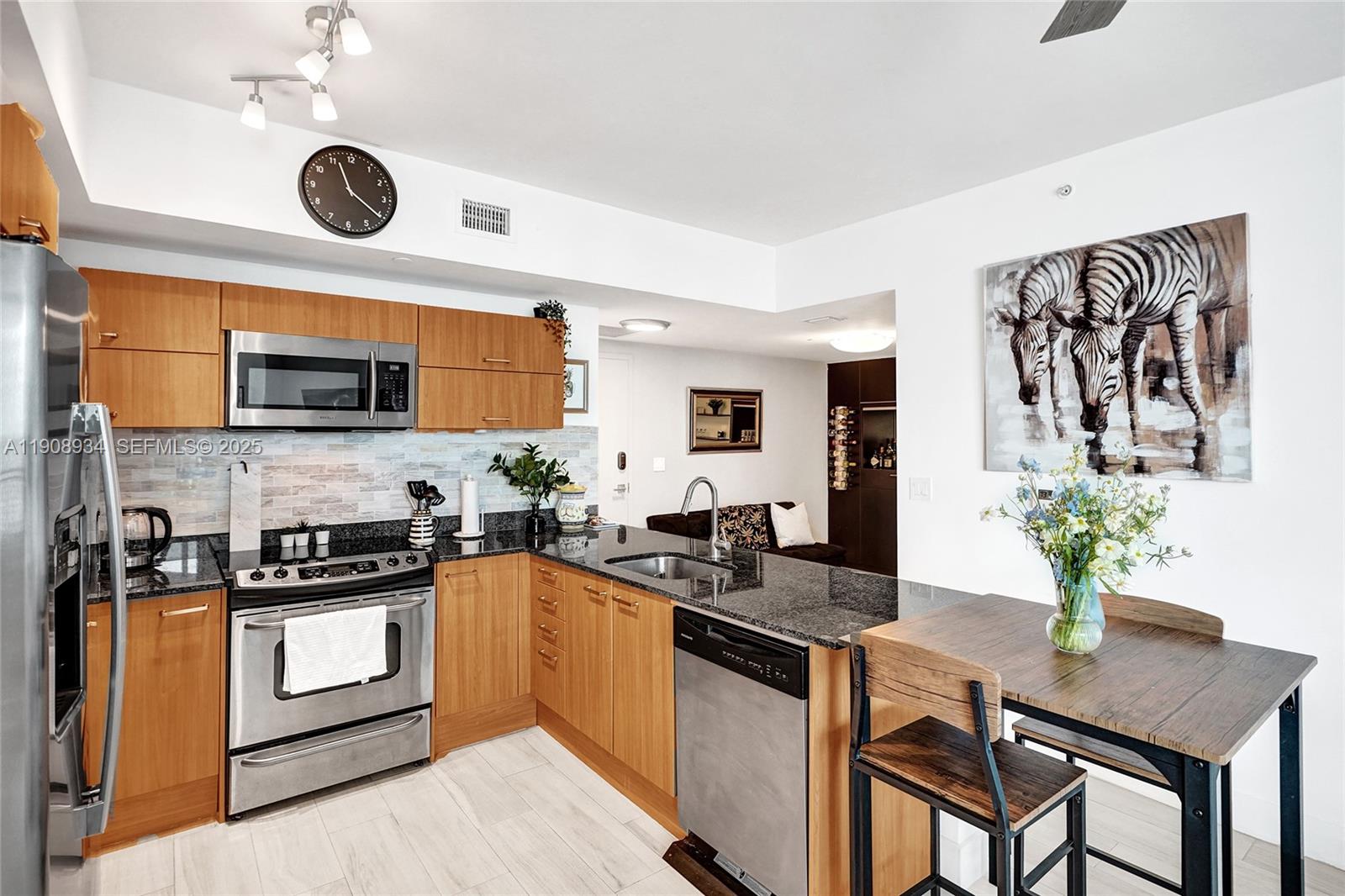 350 S Miami Ave #3205, Miami FL 33130