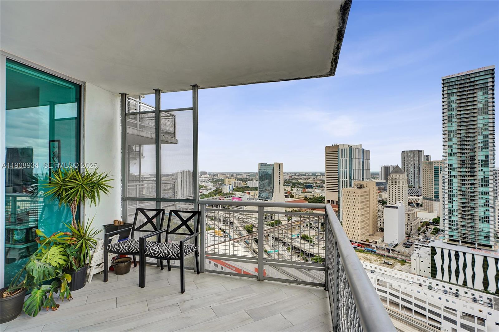 350 S Miami Ave #3205, Miami FL 33130