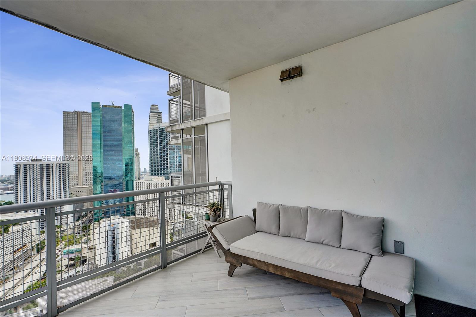 350 S Miami Ave #3205, Miami FL 33130