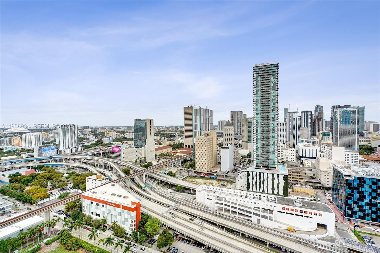 350 S Miami Ave #3205, Miami FL 33130