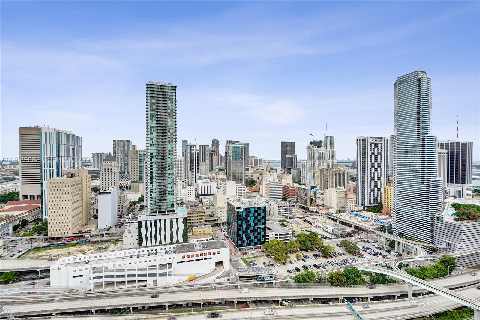 350 S Miami Ave #3205, Miami FL 33130
