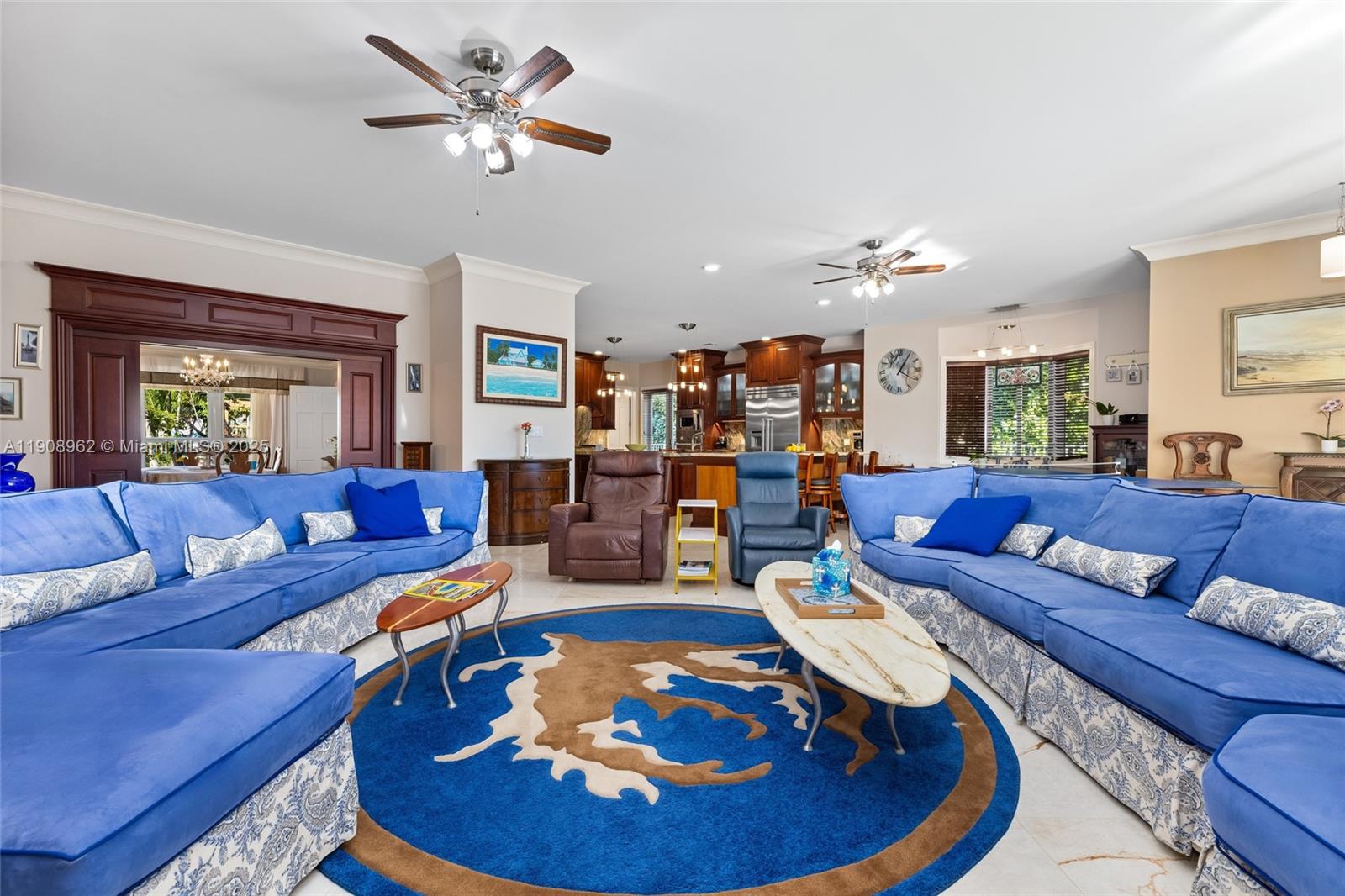 70 Bay Colony Ln, Fort Lauderdale FL 33308