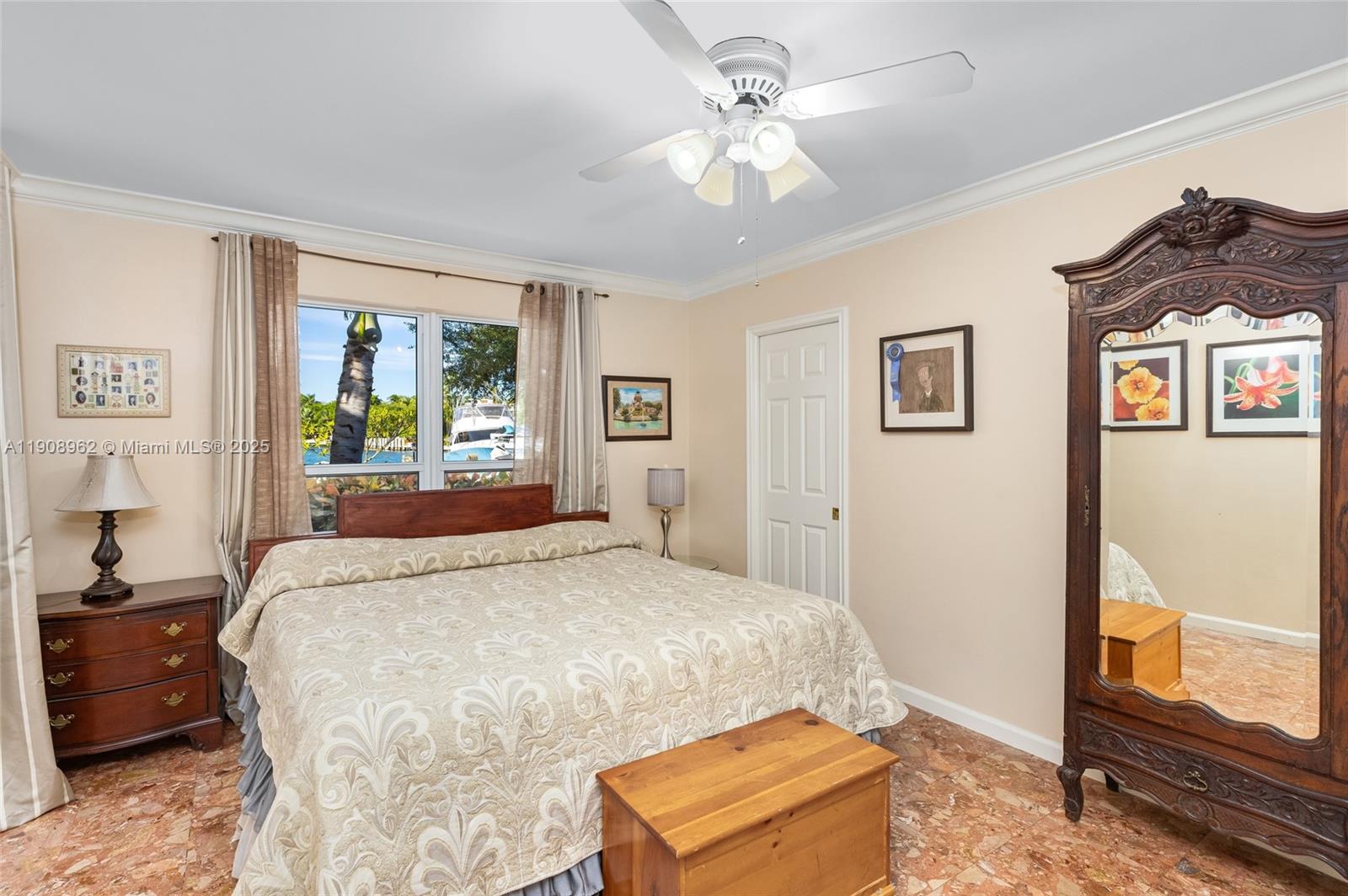 70 Bay Colony Ln, Fort Lauderdale FL 33308