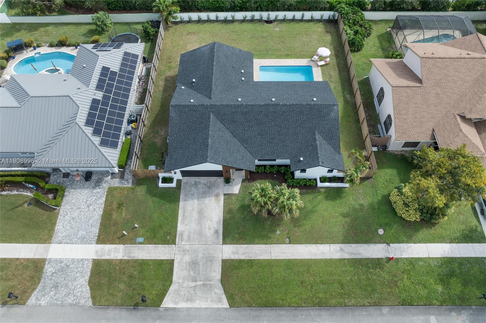 4108 Cedar Creek Rd, Boca Raton FL 33487