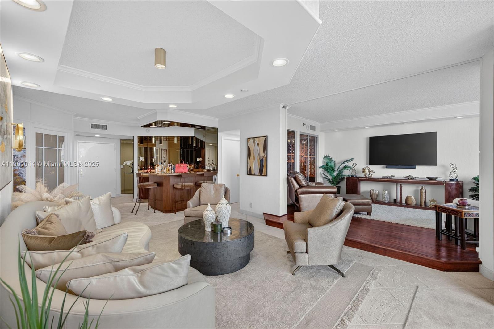 3000 Island Blvd #1904, Aventura FL 33160