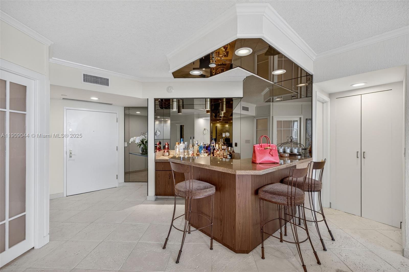 3000 Island Blvd #1904, Aventura FL 33160