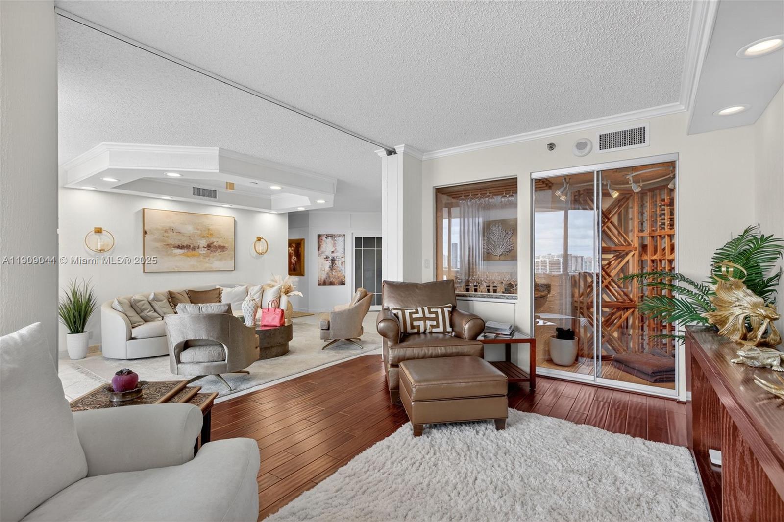 3000 Island Blvd #1904, Aventura FL 33160