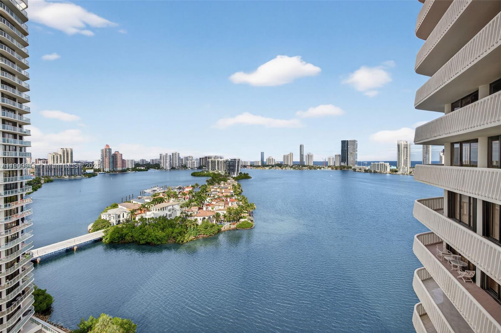 3000 Island Blvd #1904, Aventura FL 33160