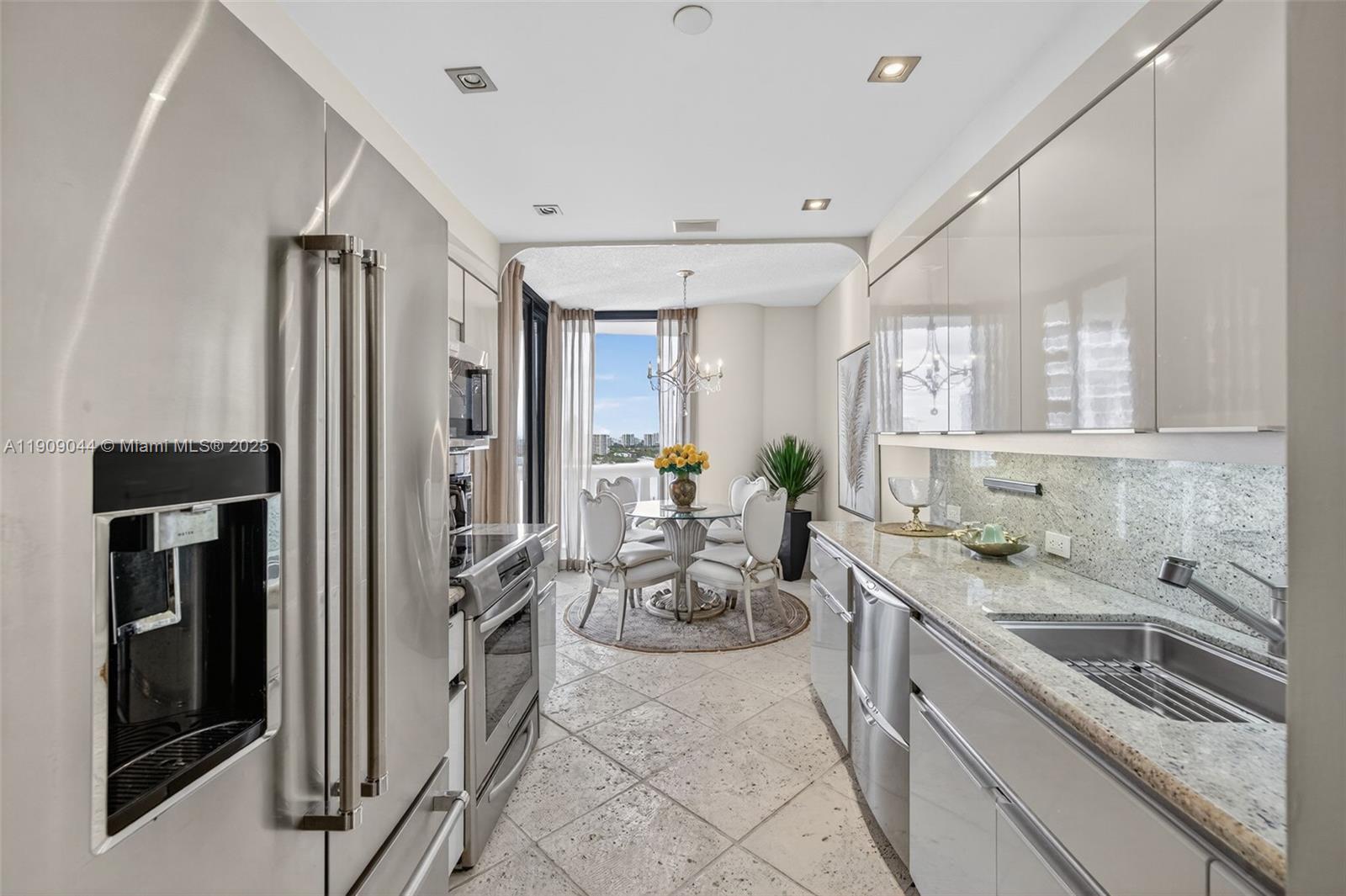 3000 Island Blvd #1904, Aventura FL 33160