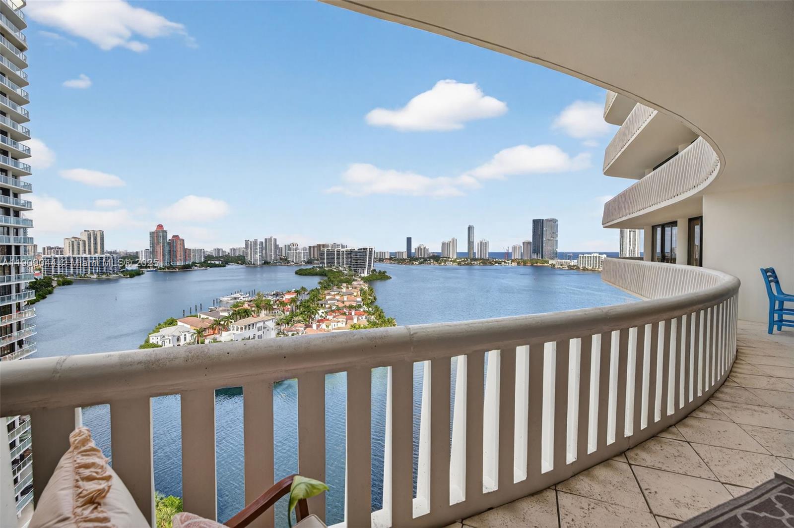 3000 Island Blvd #1904, Aventura FL 33160