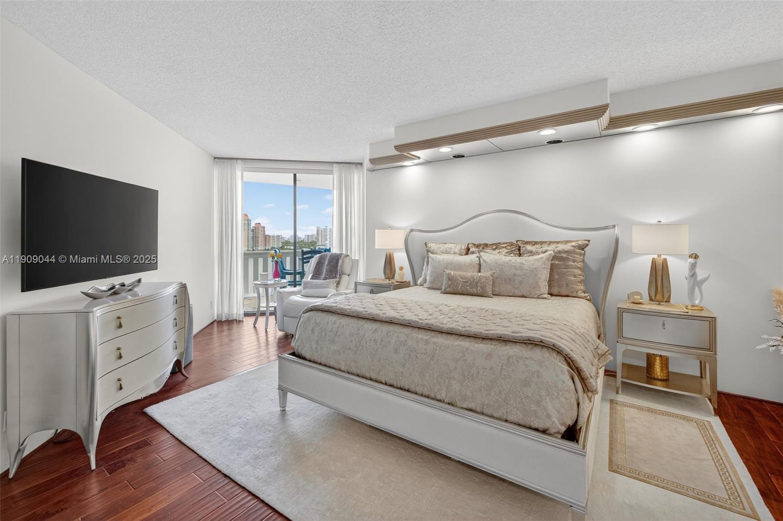 3000 Island Blvd #1904, Aventura FL 33160
