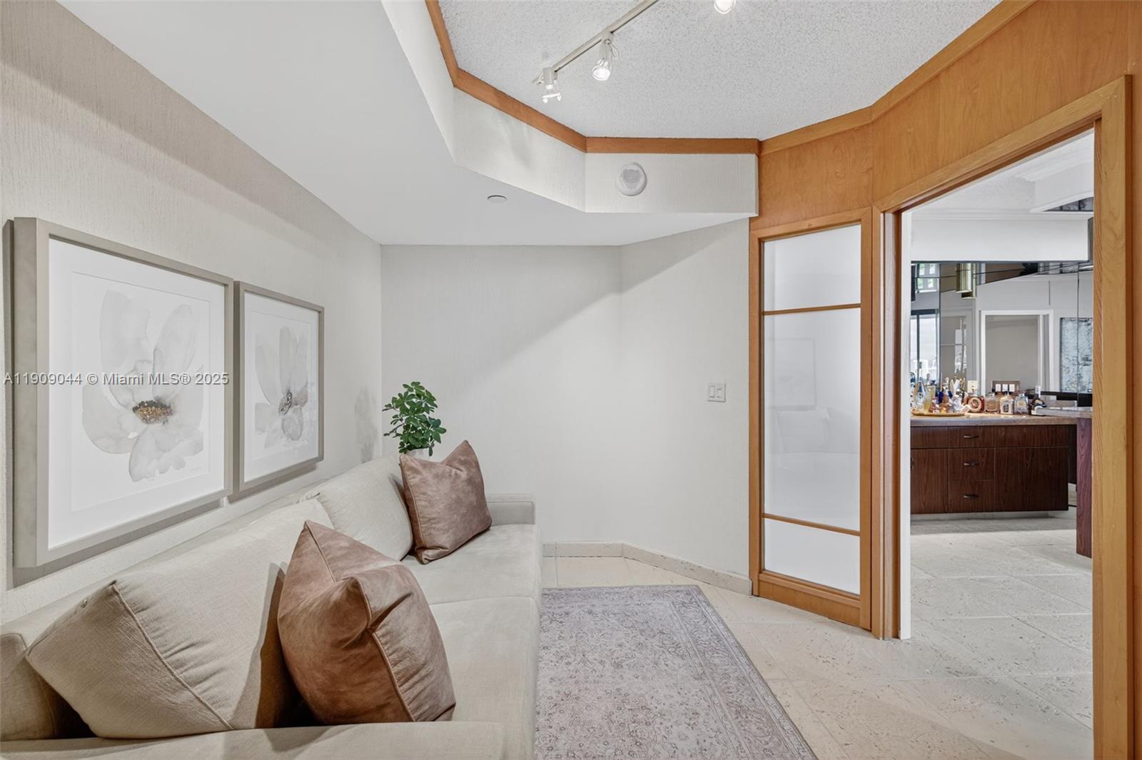 3000 Island Blvd #1904, Aventura FL 33160