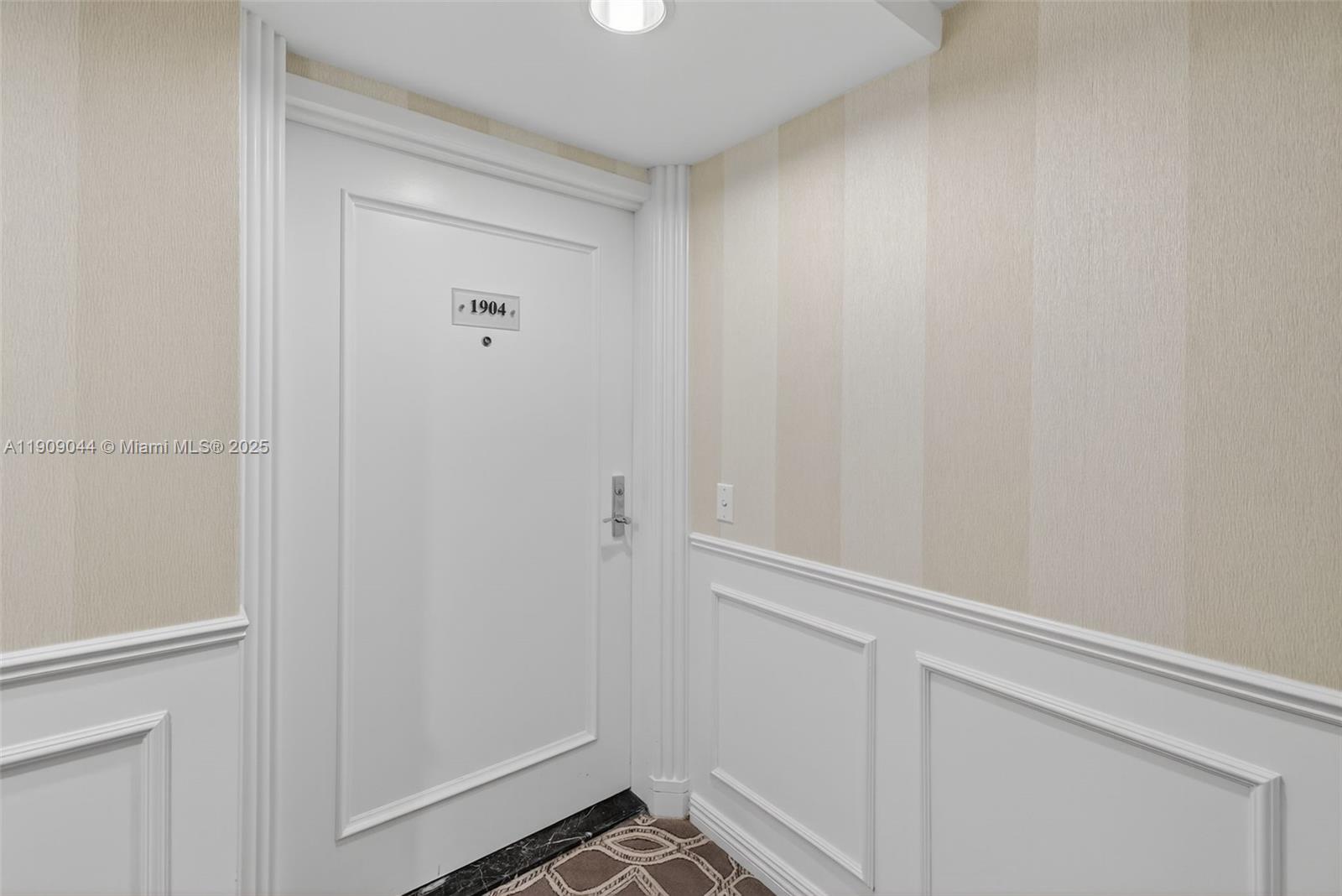 3000 Island Blvd #1904, Aventura FL 33160