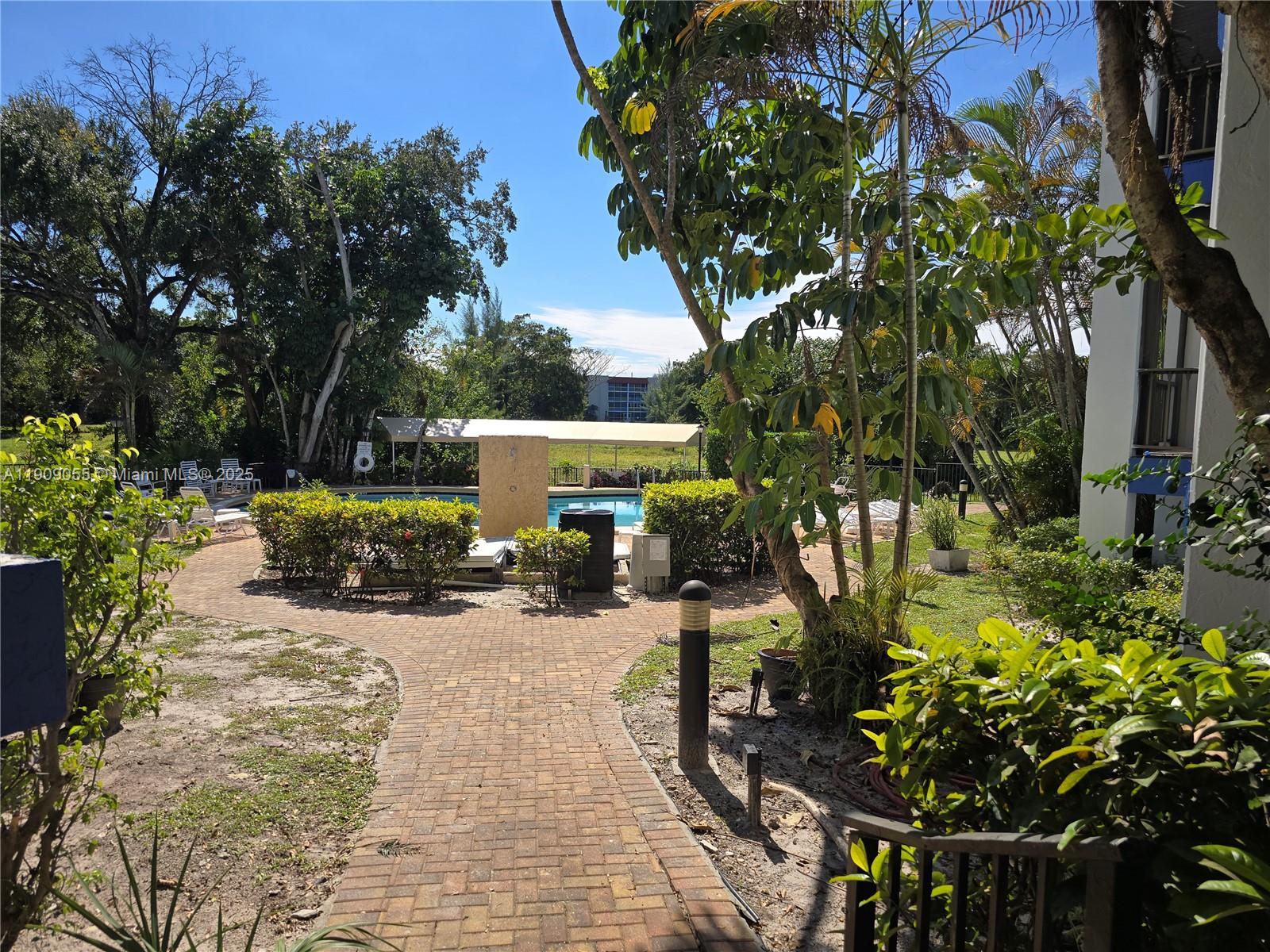 6010 S Falls Cir Dr #206, Lauderhill FL 33319