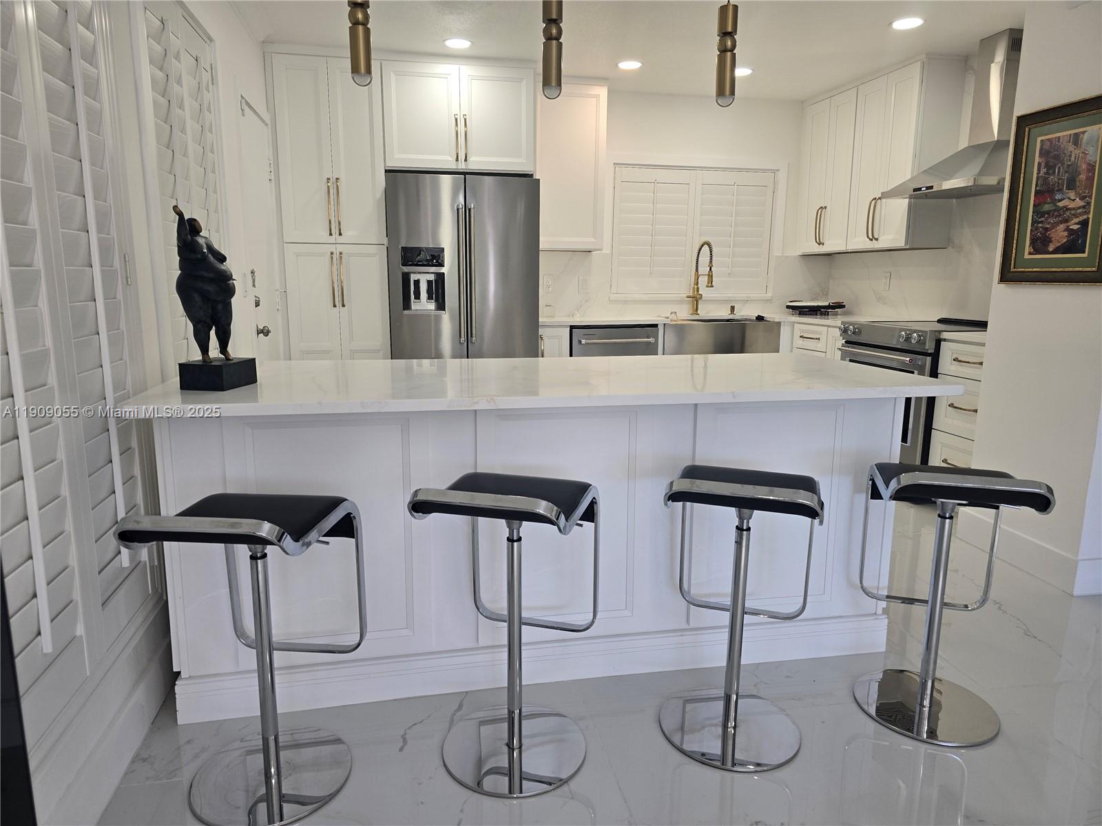 6010 S Falls Cir Dr #206, Lauderhill FL 33319