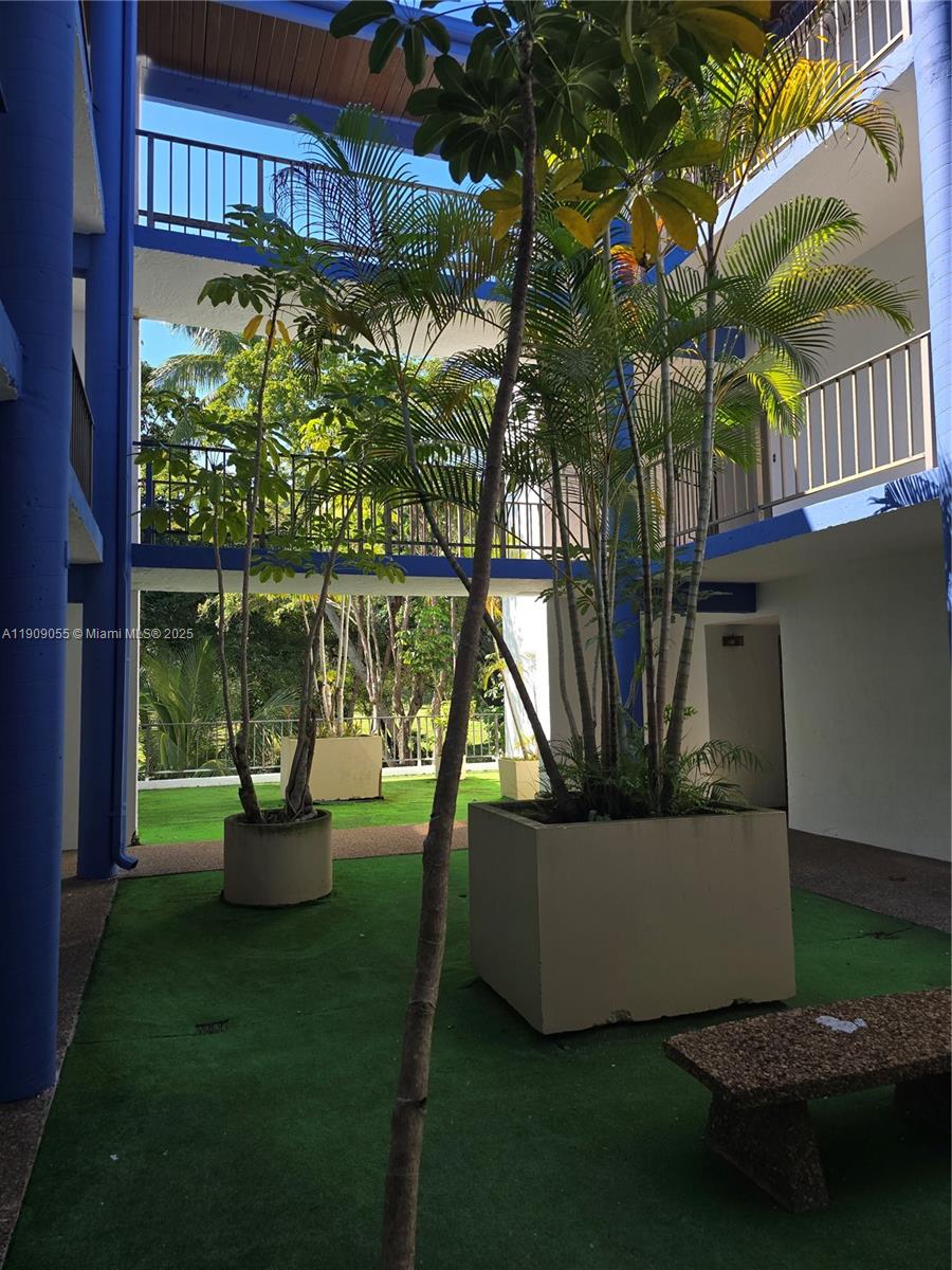 6010 S Falls Cir Dr #206, Lauderhill FL 33319