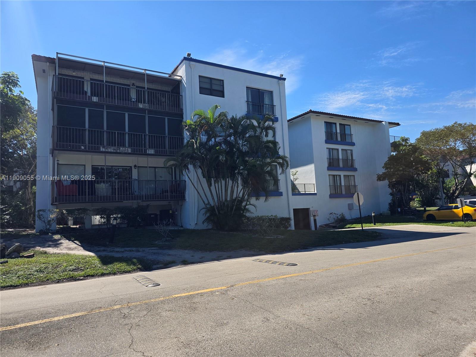 6010 S Falls Cir Dr #206, Lauderhill FL 33319