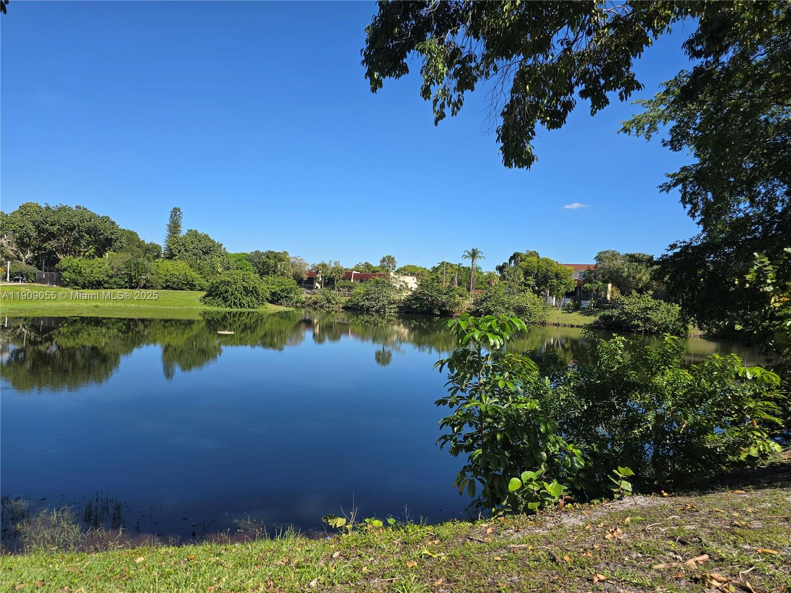 6010 S Falls Cir Dr #206, Lauderhill FL 33319