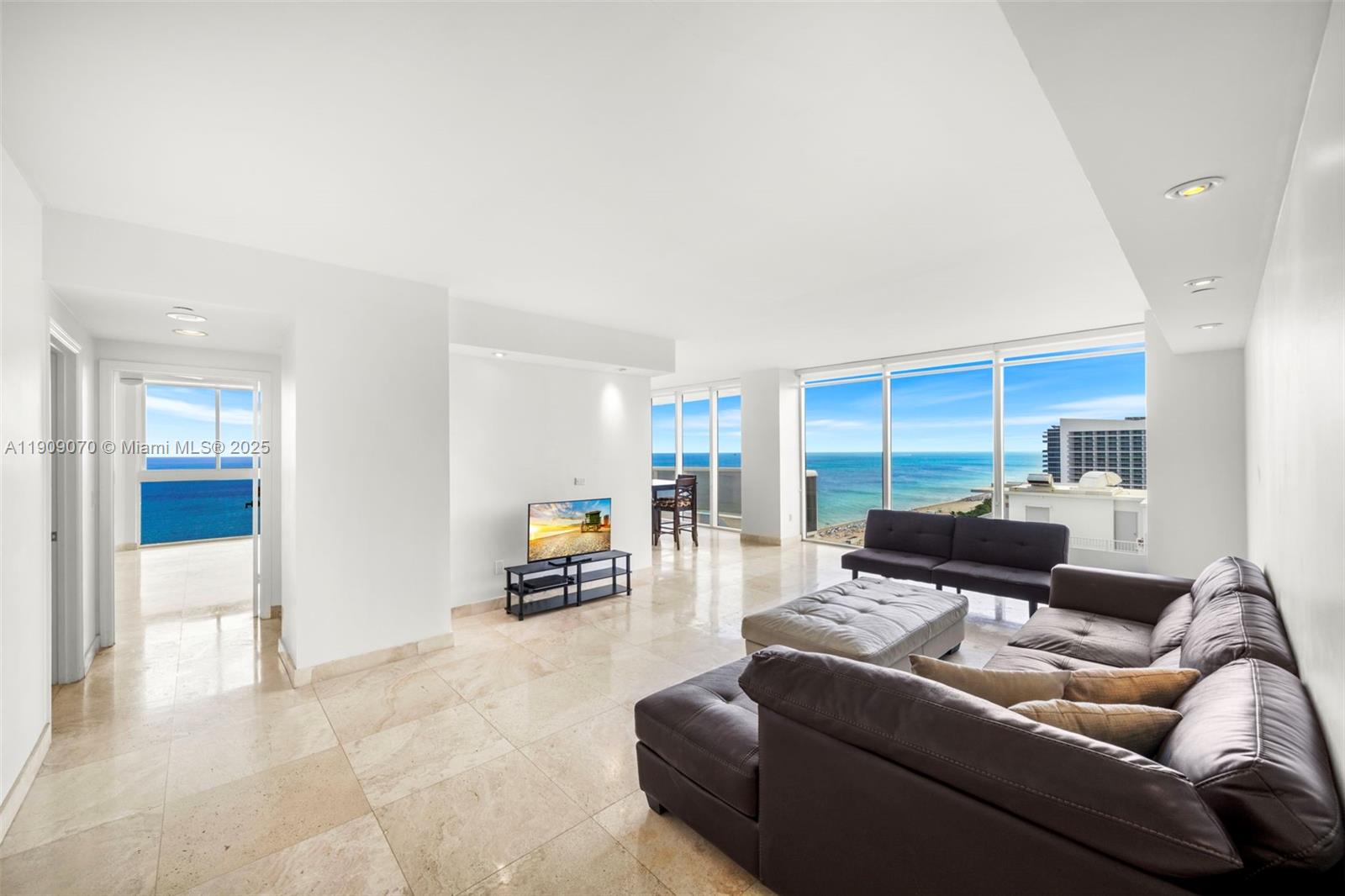 4775 Collins Ave #1903, Miami Beach FL 33140