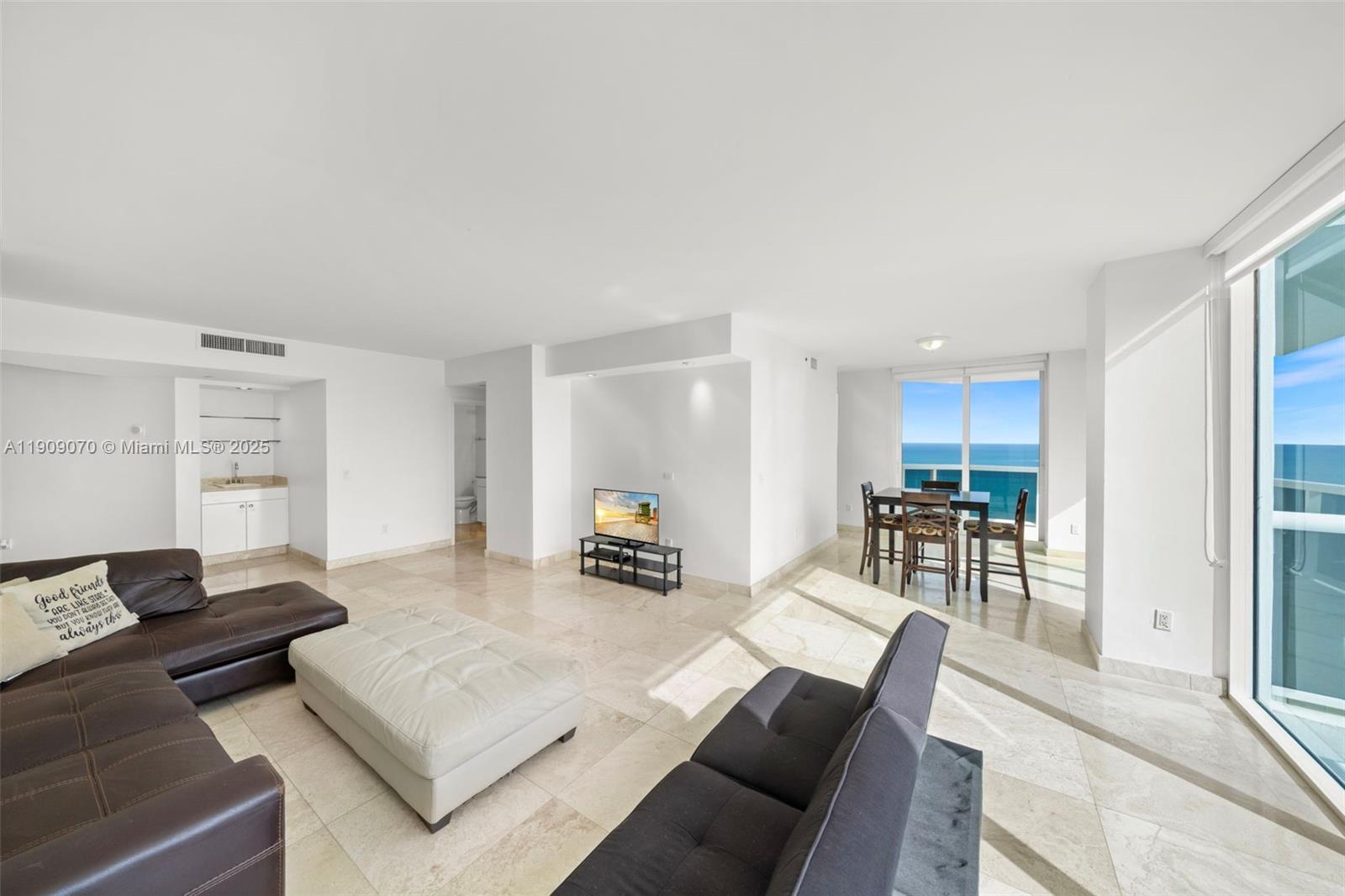 4775 Collins Ave #1903, Miami Beach FL 33140