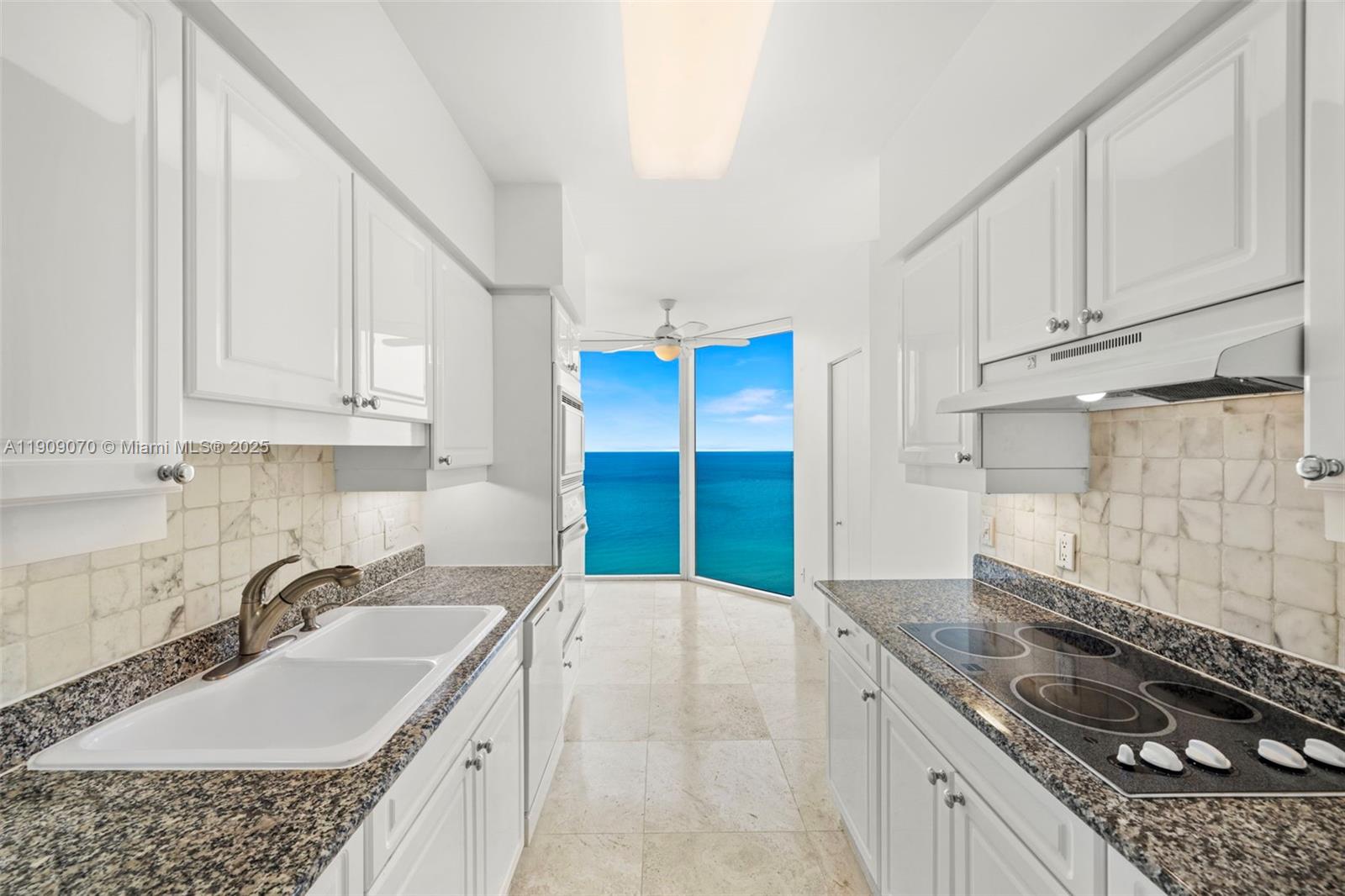 4775 Collins Ave #1903, Miami Beach FL 33140
