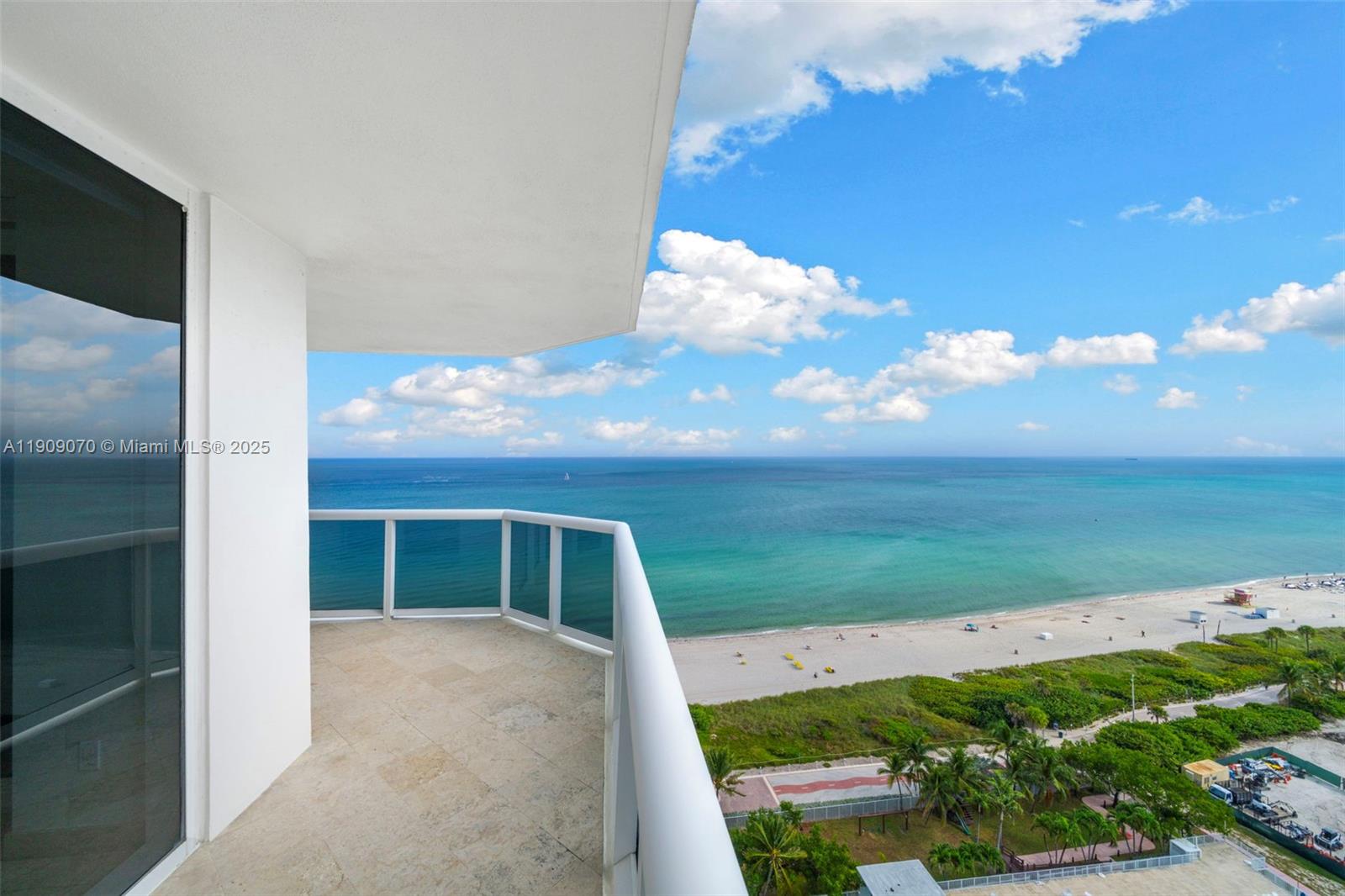 4775 Collins Ave #1903, Miami Beach FL 33140