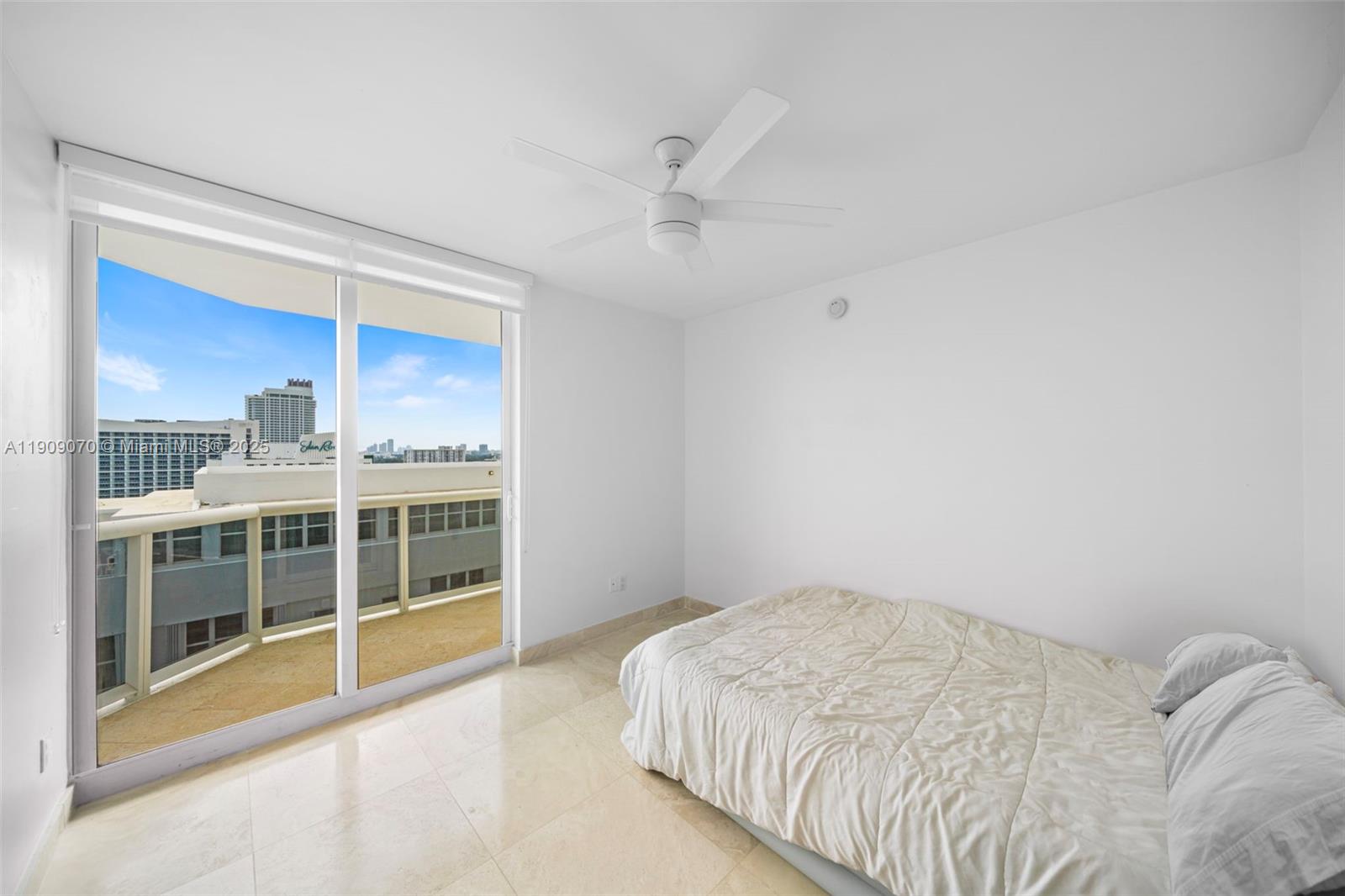 4775 Collins Ave #1903, Miami Beach FL 33140