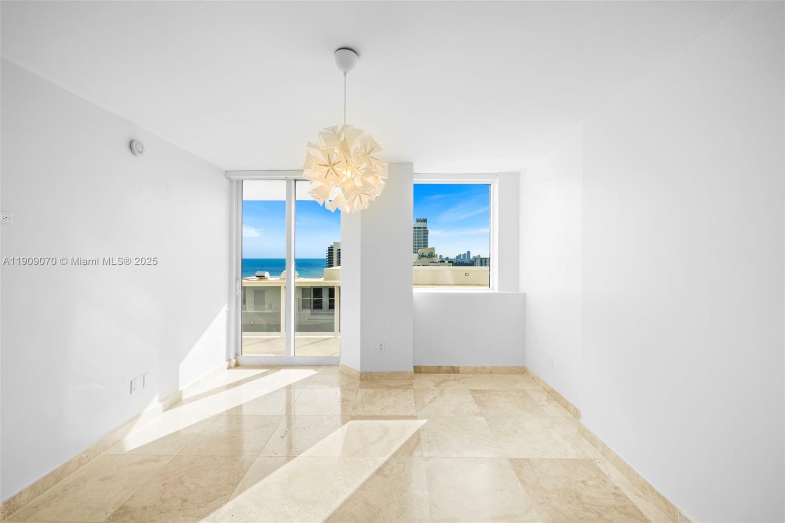 4775 Collins Ave #1903, Miami Beach FL 33140