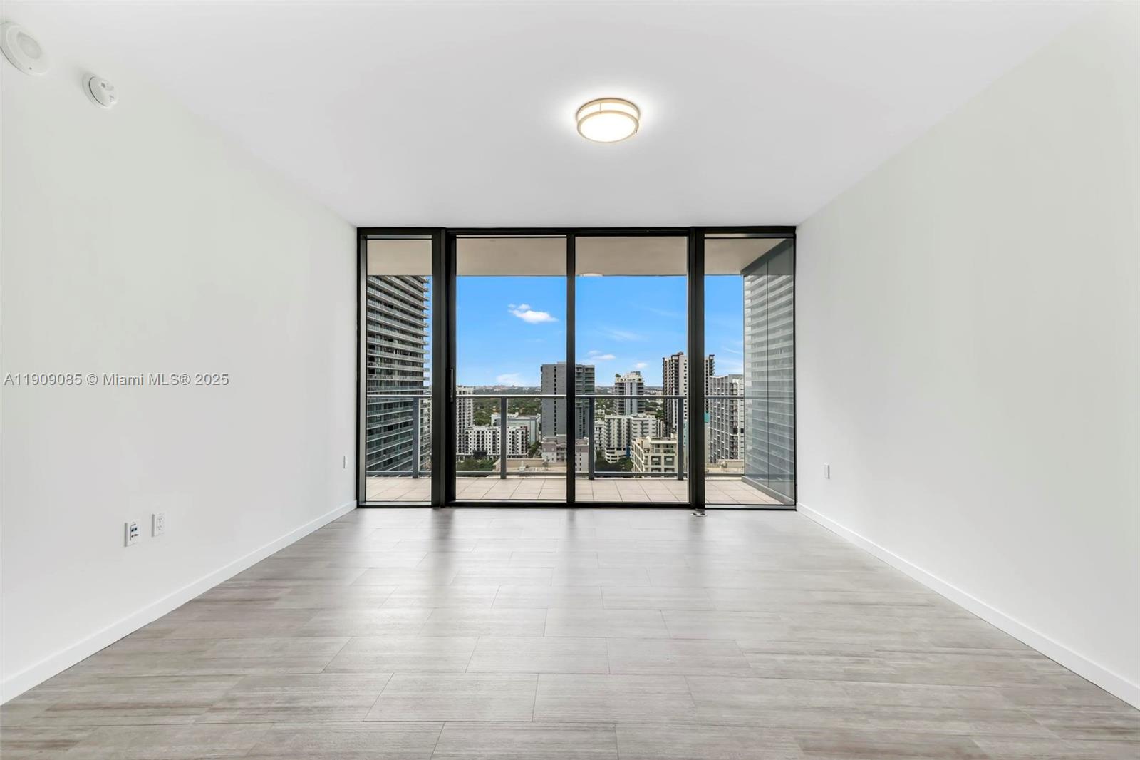 1000 Brickell Plz #2304, Miami FL 33131