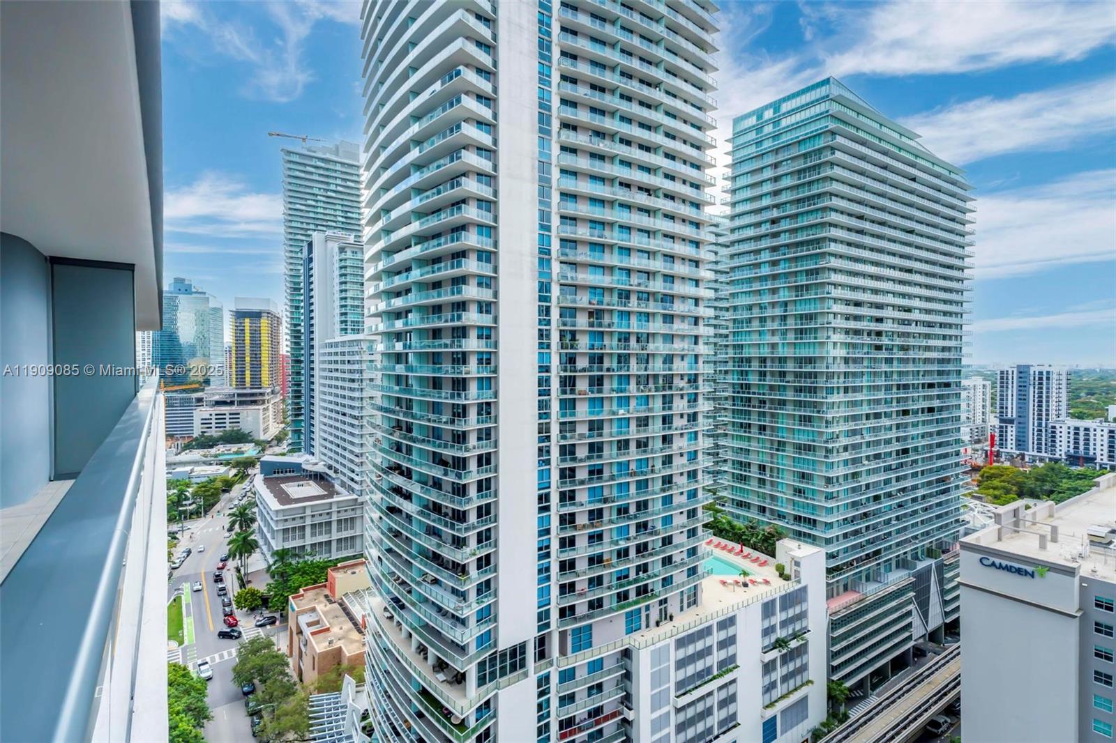 1000 Brickell Plz #2304, Miami FL 33131