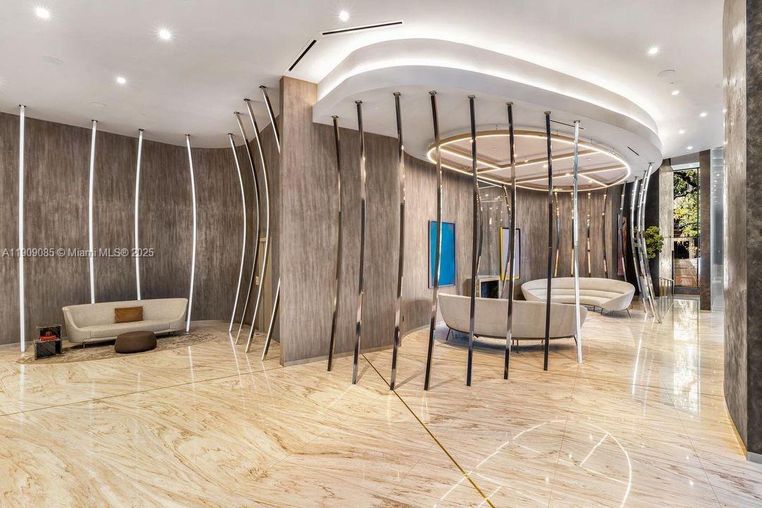 1000 Brickell Plz #2304, Miami FL 33131