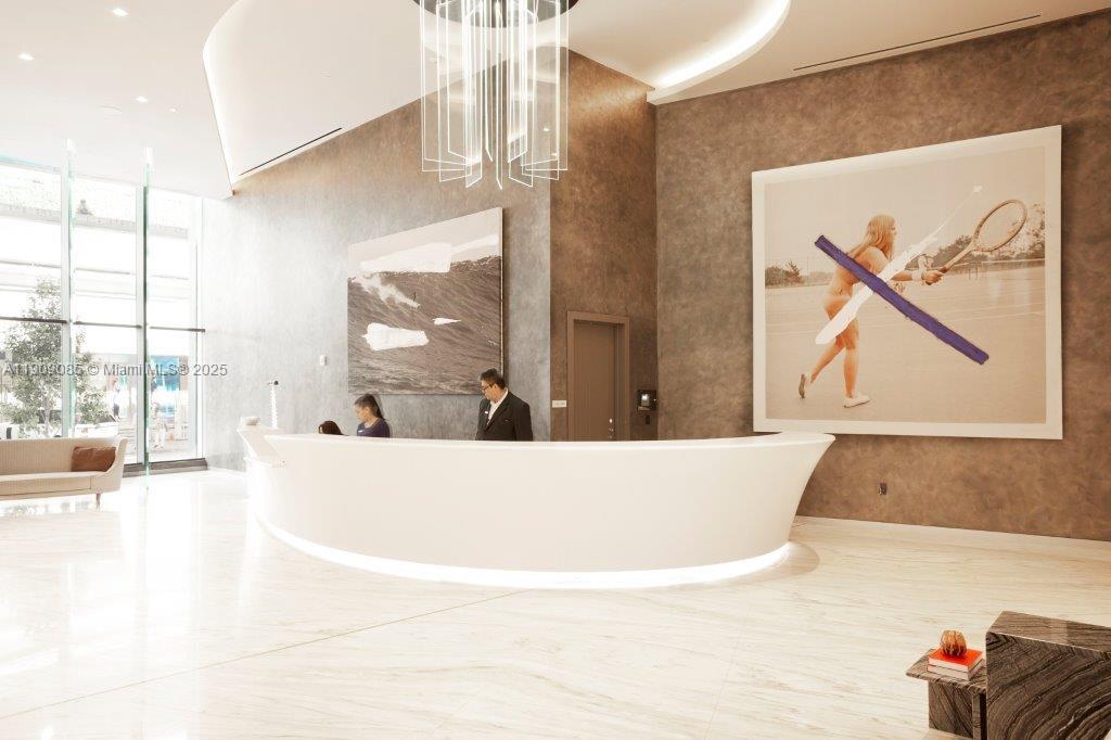 1000 Brickell Plz #2304, Miami FL 33131