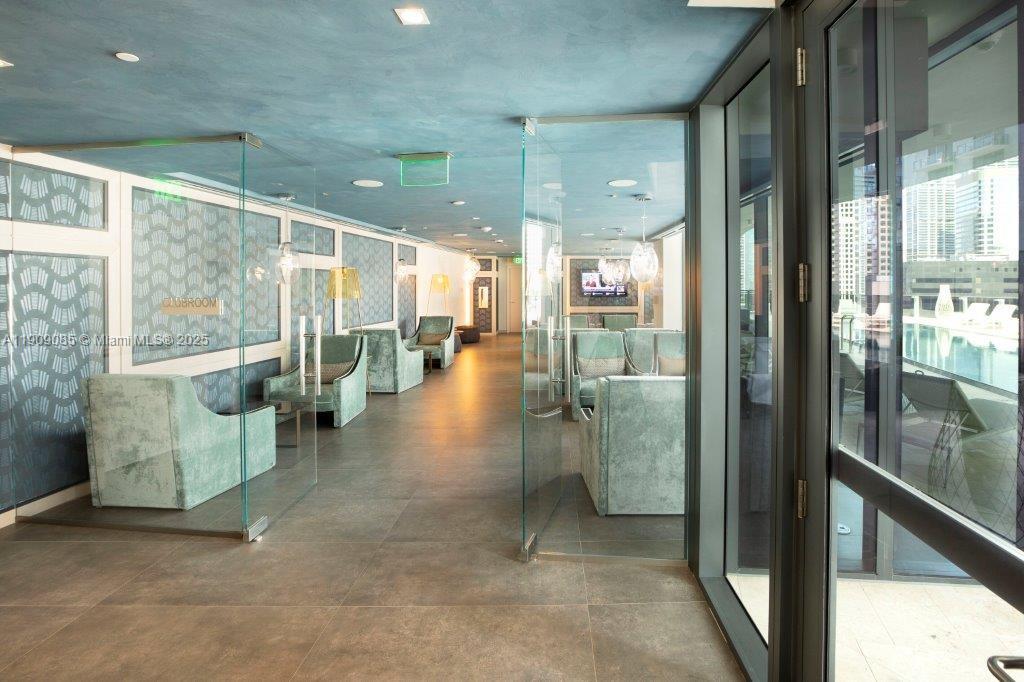 1000 Brickell Plz #2304, Miami FL 33131