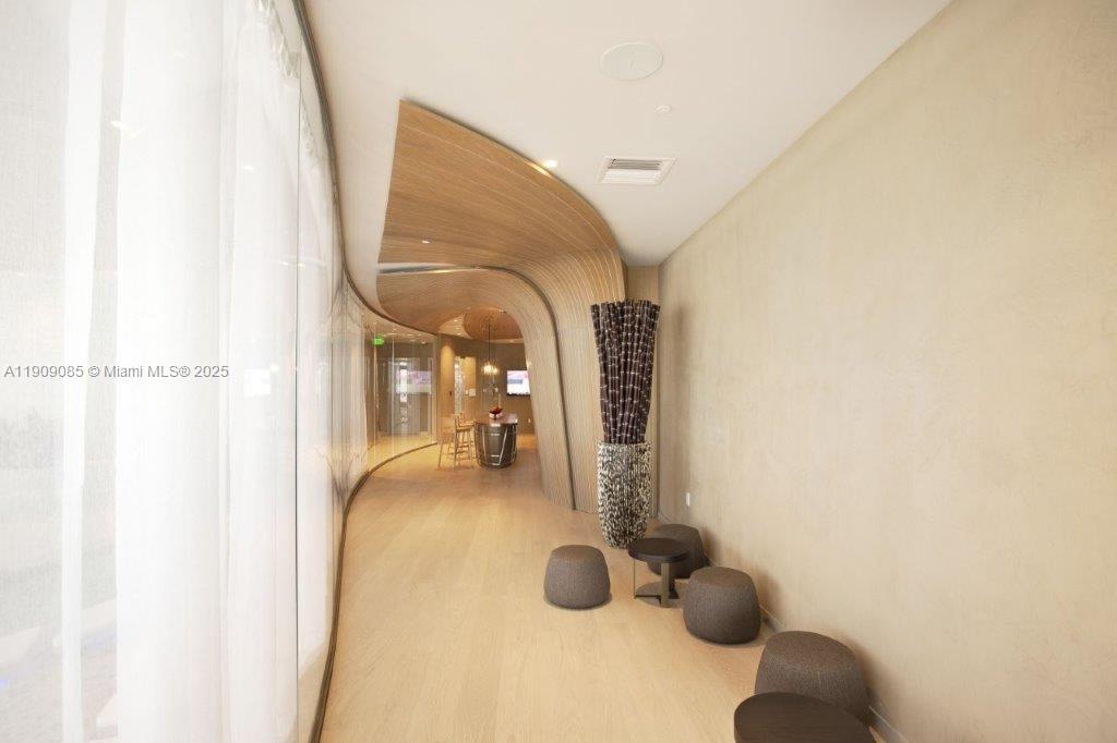 1000 Brickell Plz #2304, Miami FL 33131