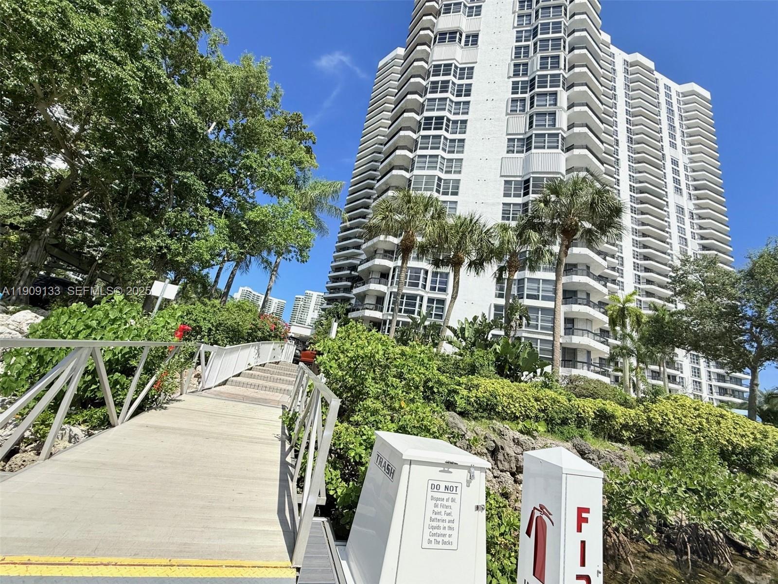 3530 Mystic Pointe Dr #1204, Aventura FL 33180