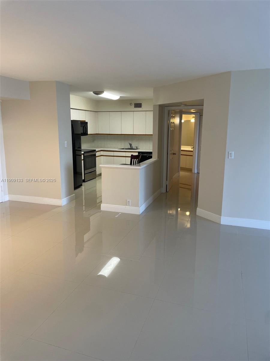 3530 Mystic Pointe Dr #1204, Aventura FL 33180
