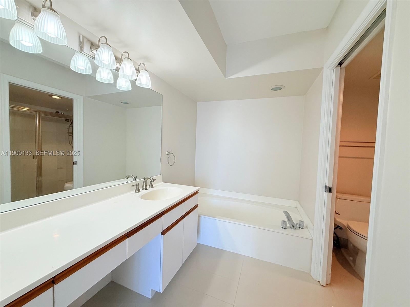 3530 Mystic Pointe Dr #1204, Aventura FL 33180
