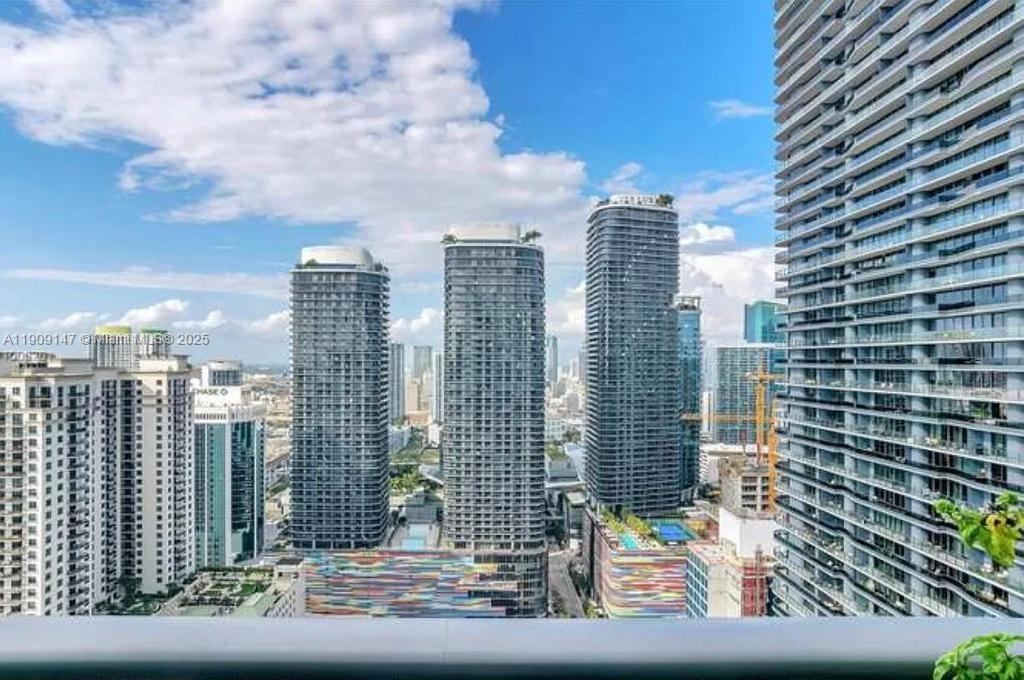1100 S Miami Ave #3708, Miami FL 33130
