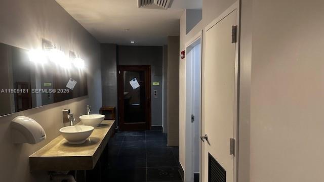 133 NE 2nd Ave #617, Miami FL 33132