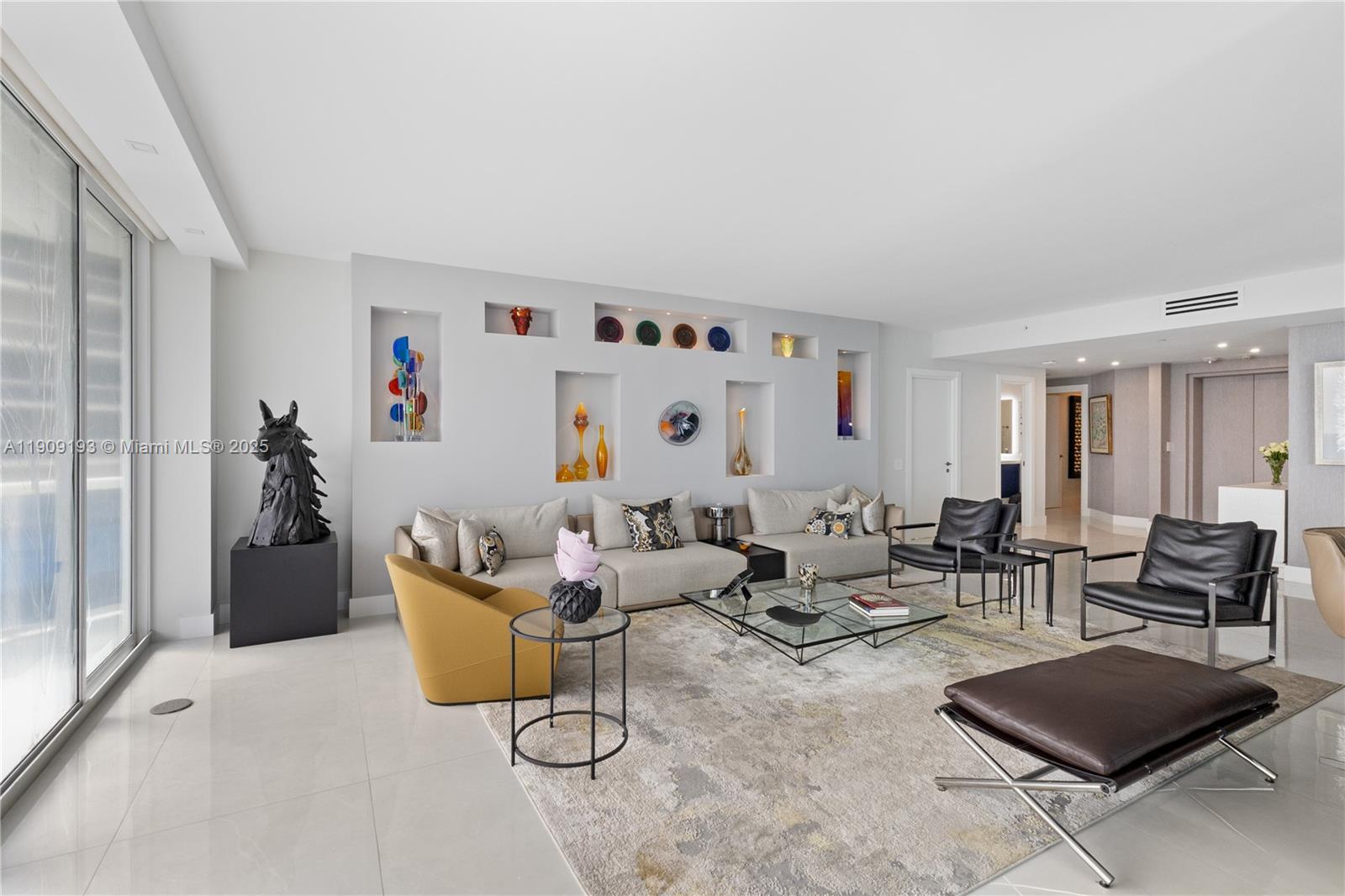 3801 NE 207th St #2002, Aventura FL 33180