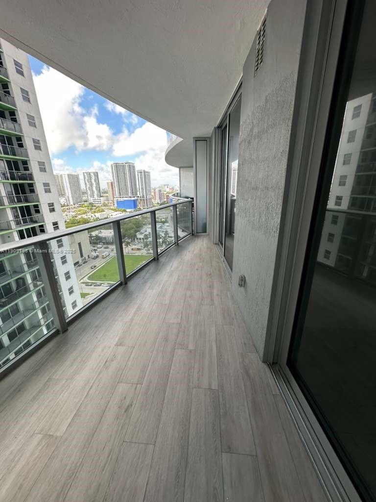 488 NE 18th St #2004, Miami FL 33132